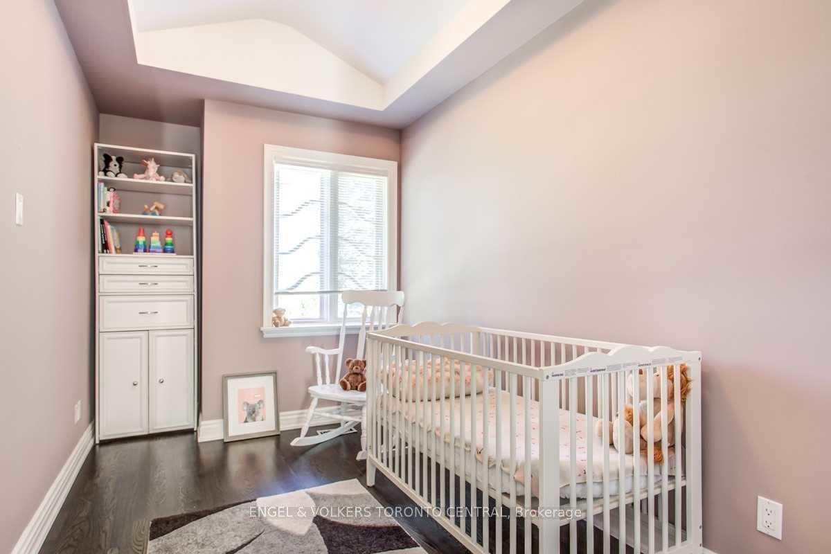 405 Bedford Park Avenue Property Photo 13
