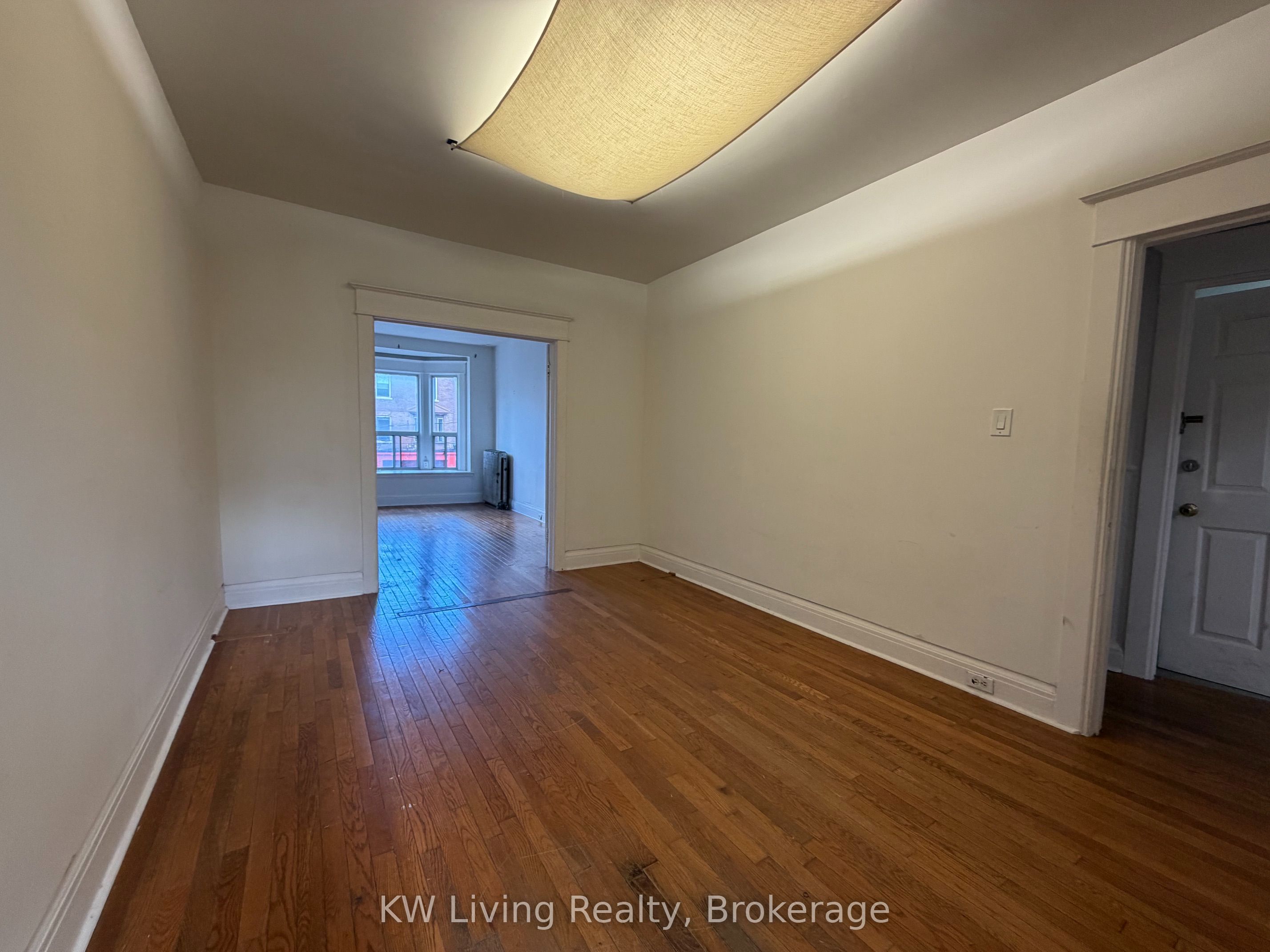 543 College Street 2/f Property Photo 5