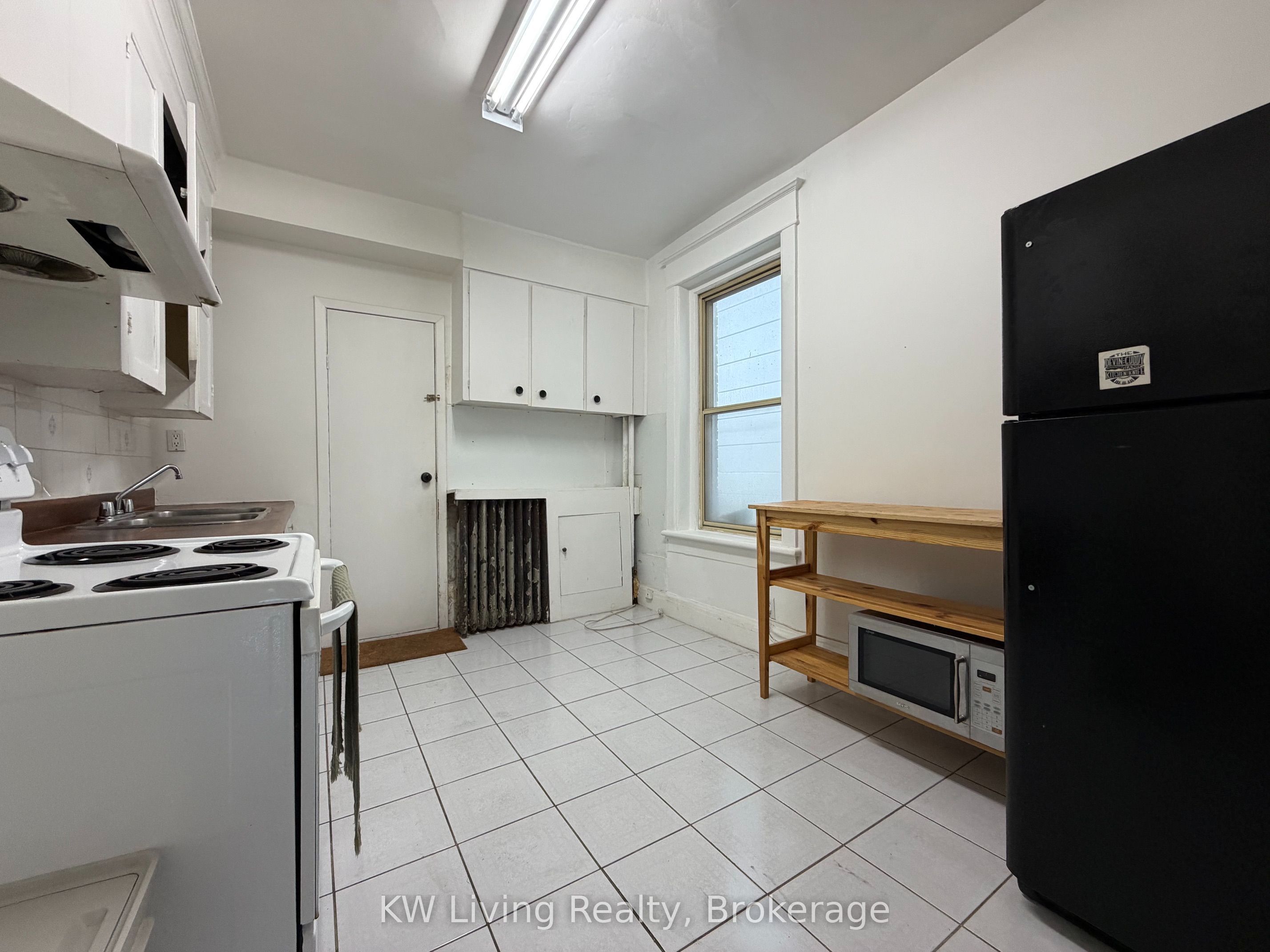 543 College Street 2/f Property Photo 7