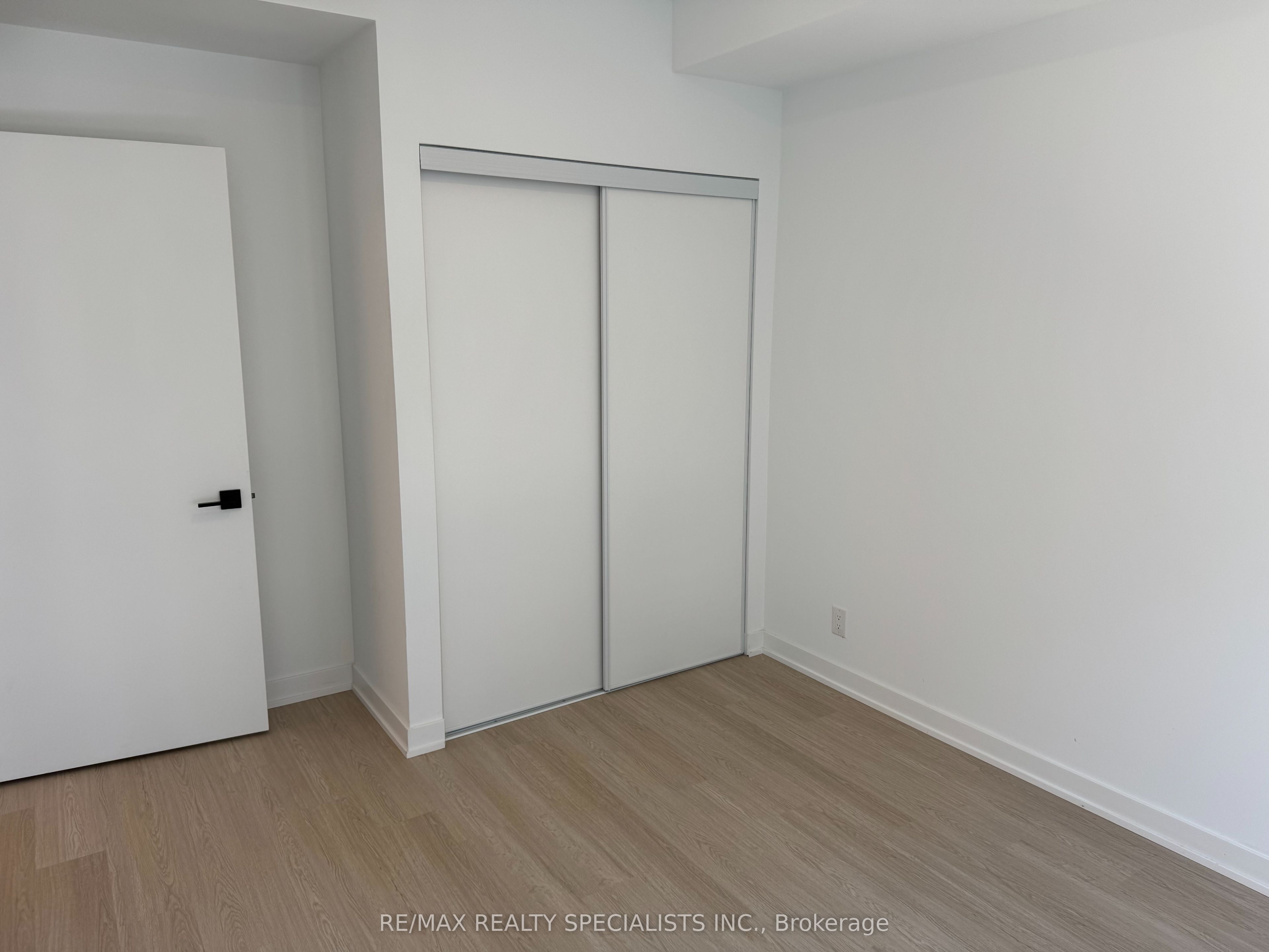 699 Sheppard Avenue E 311 Property Photo 5