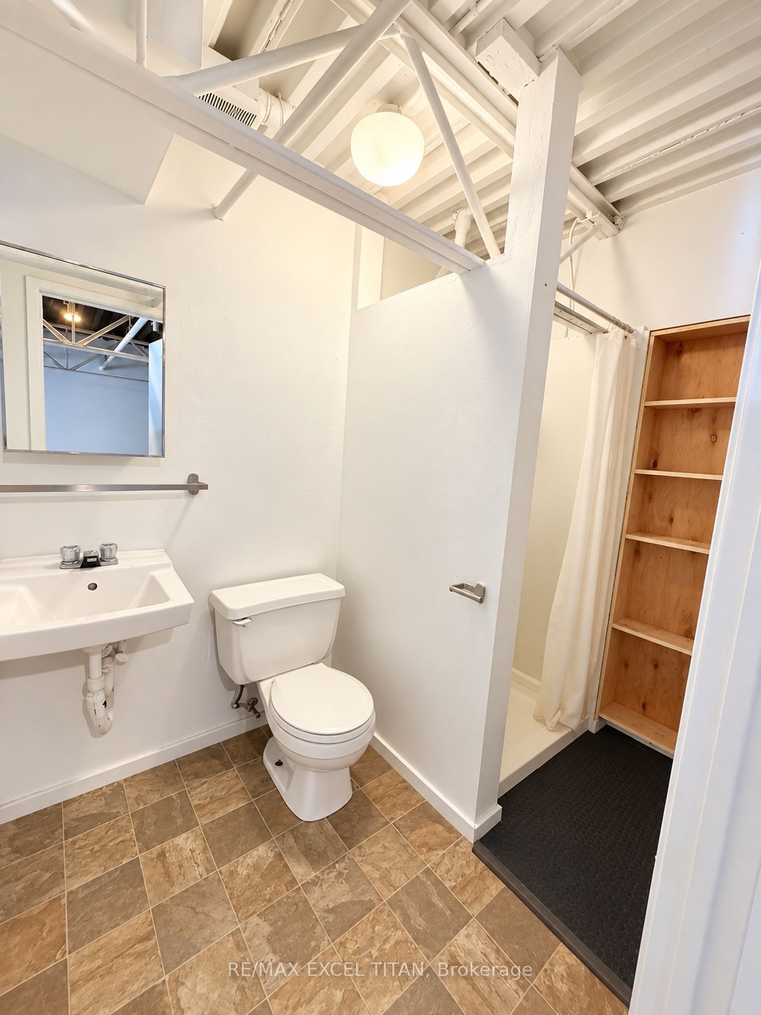 227 Sterling Road E 213 Property Photo 16