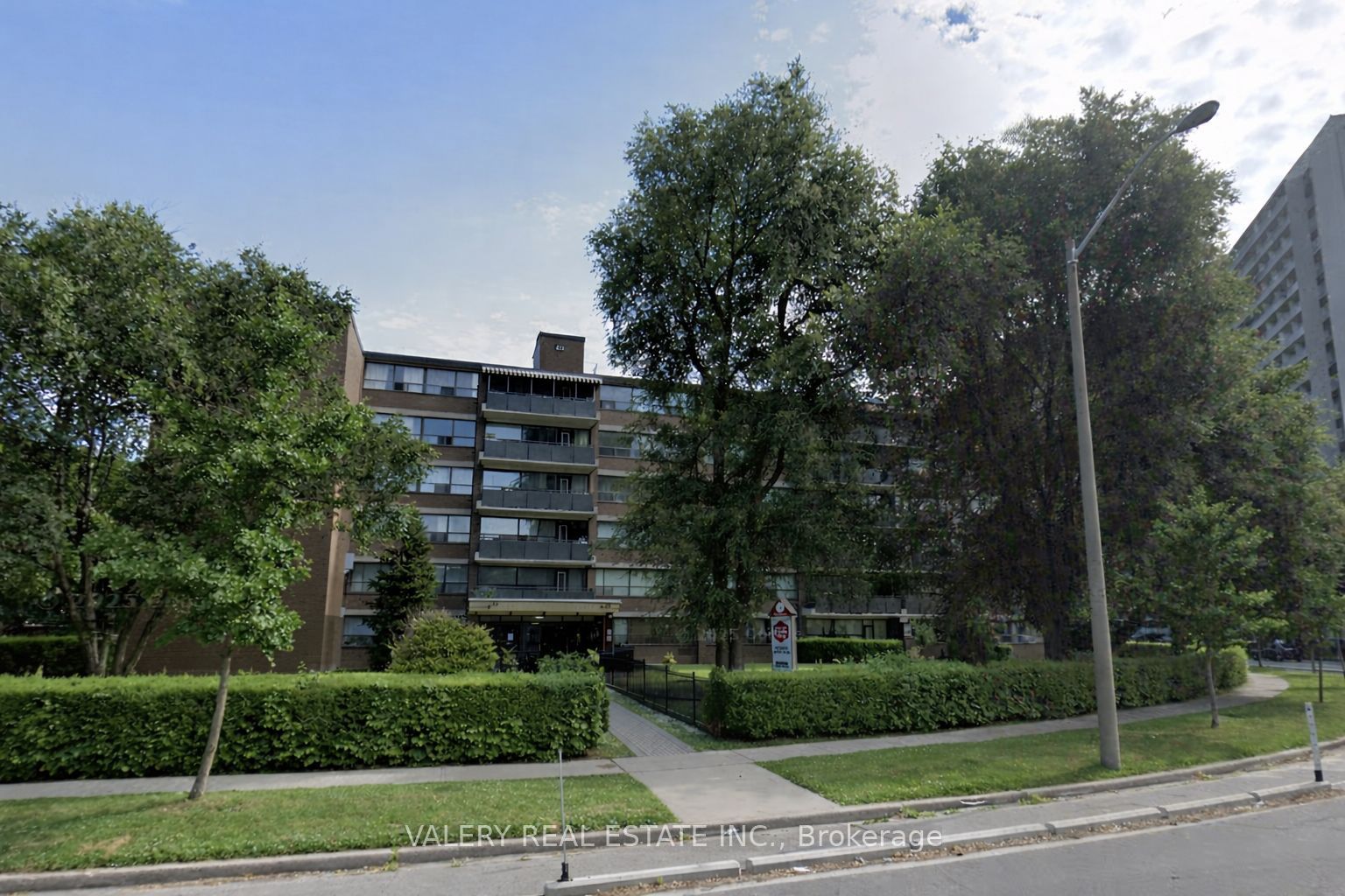 42 Thorncliffe Park Drive 207 Property Photo 1