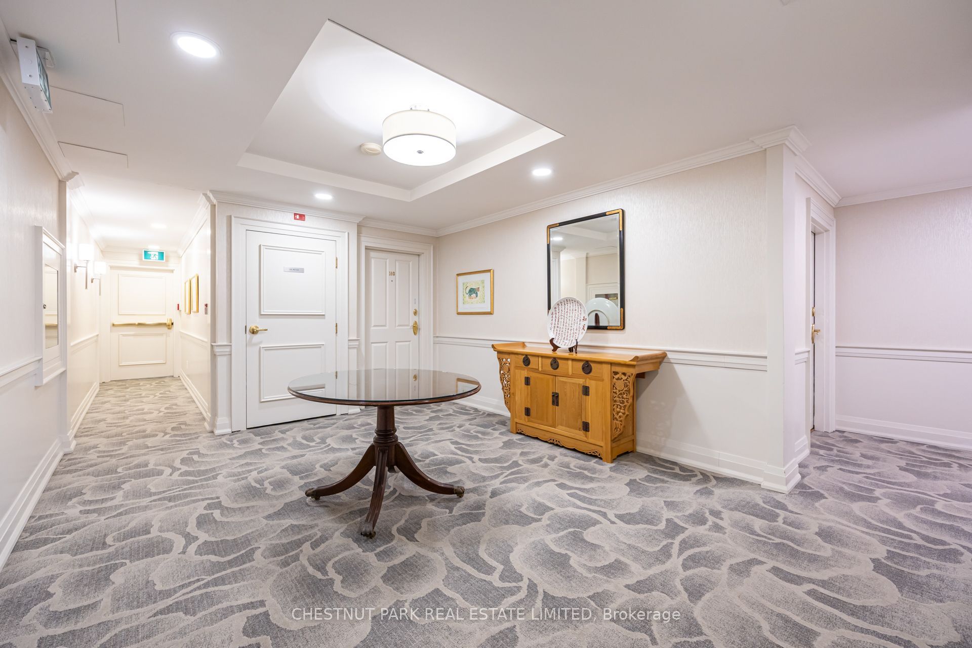 21 Shaftesbury Avenue 103 Property Photo 2