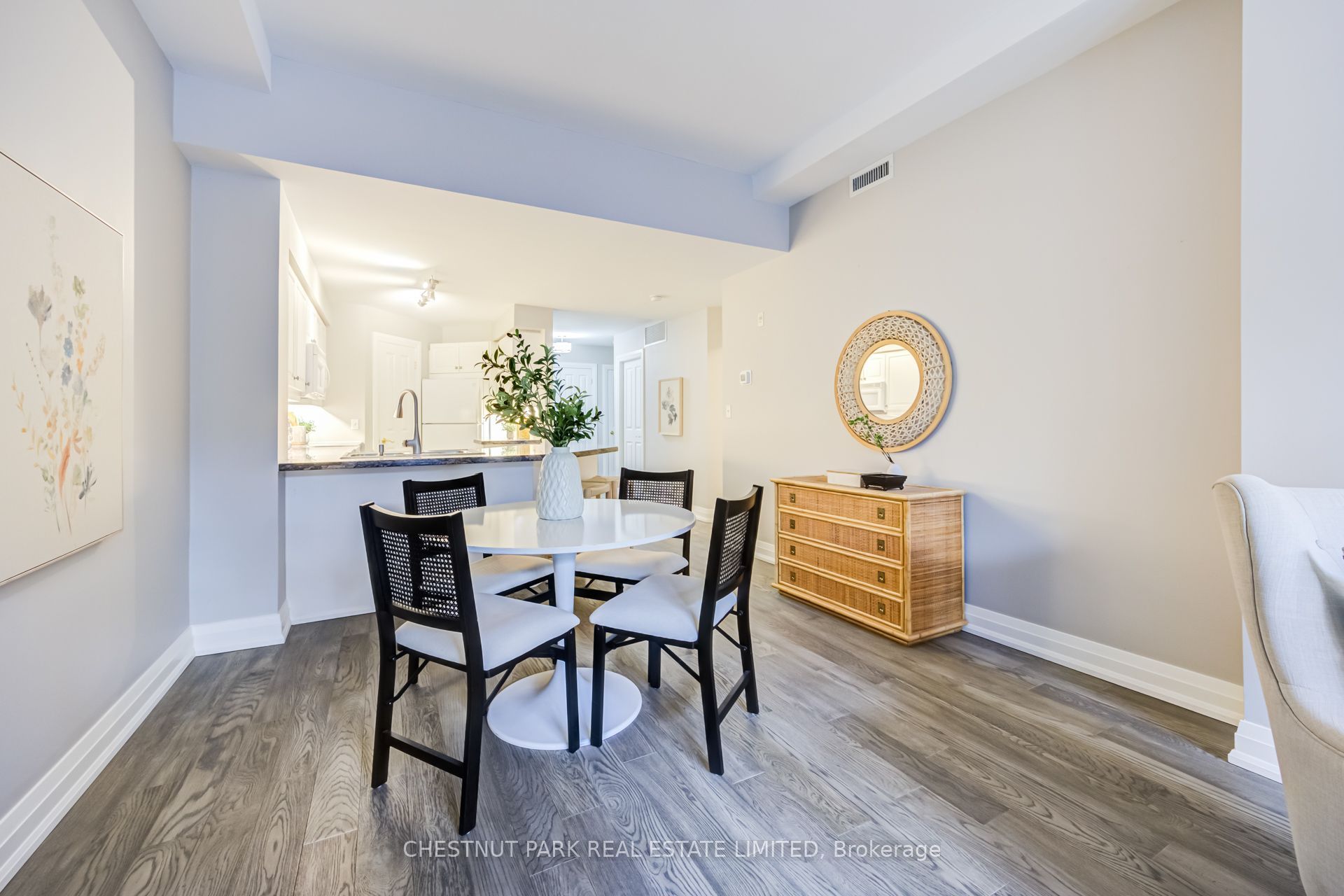 21 Shaftesbury Avenue 103 Property Photo 11