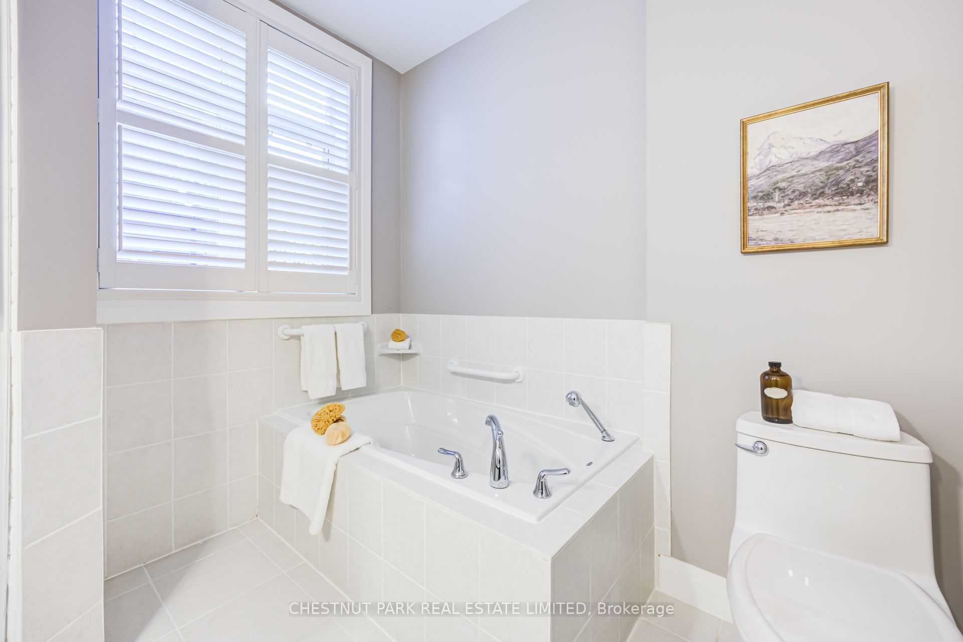21 Shaftesbury Avenue 103 Property Photo 15