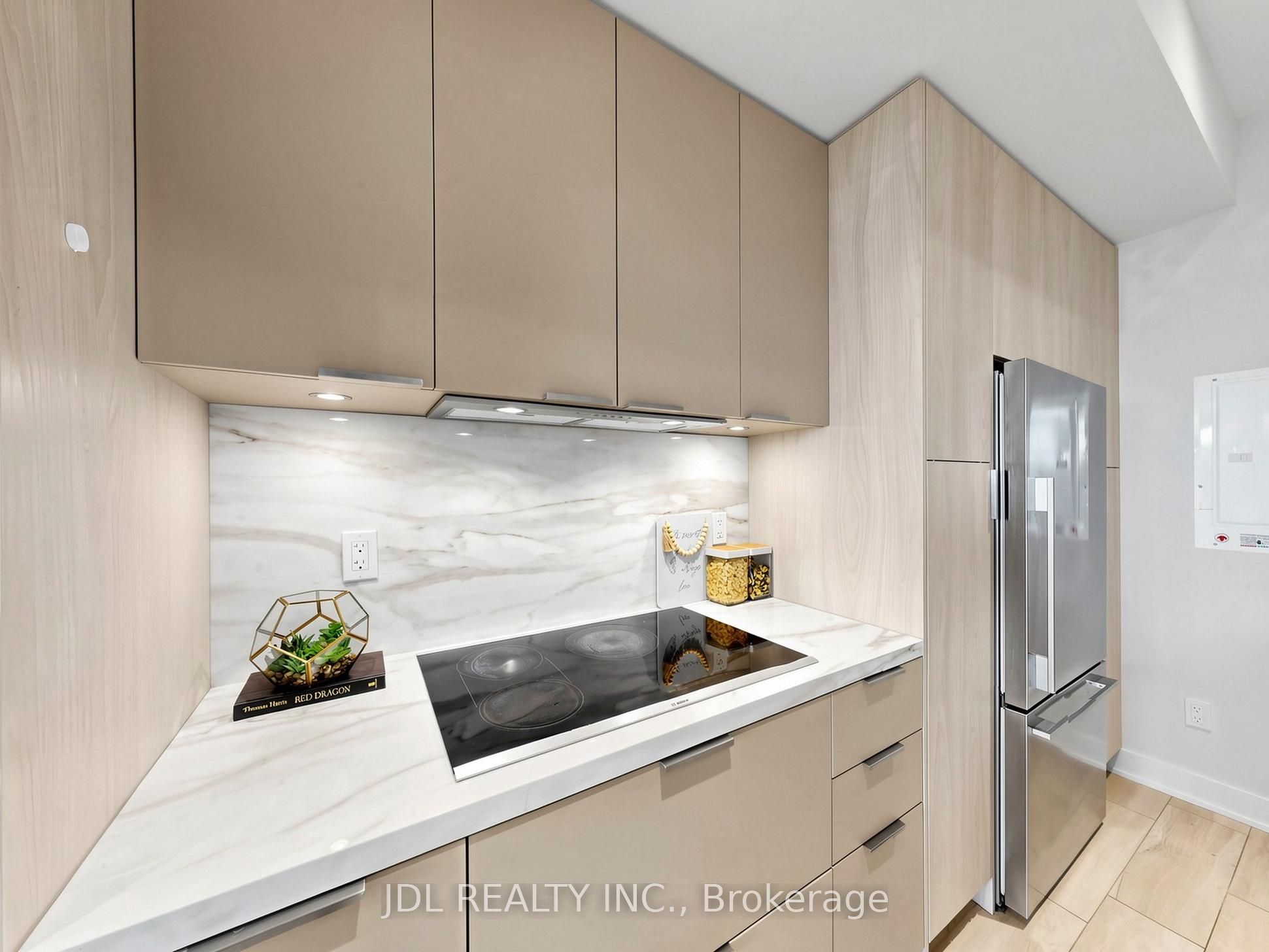 28 Sonic Way Property Photo 13