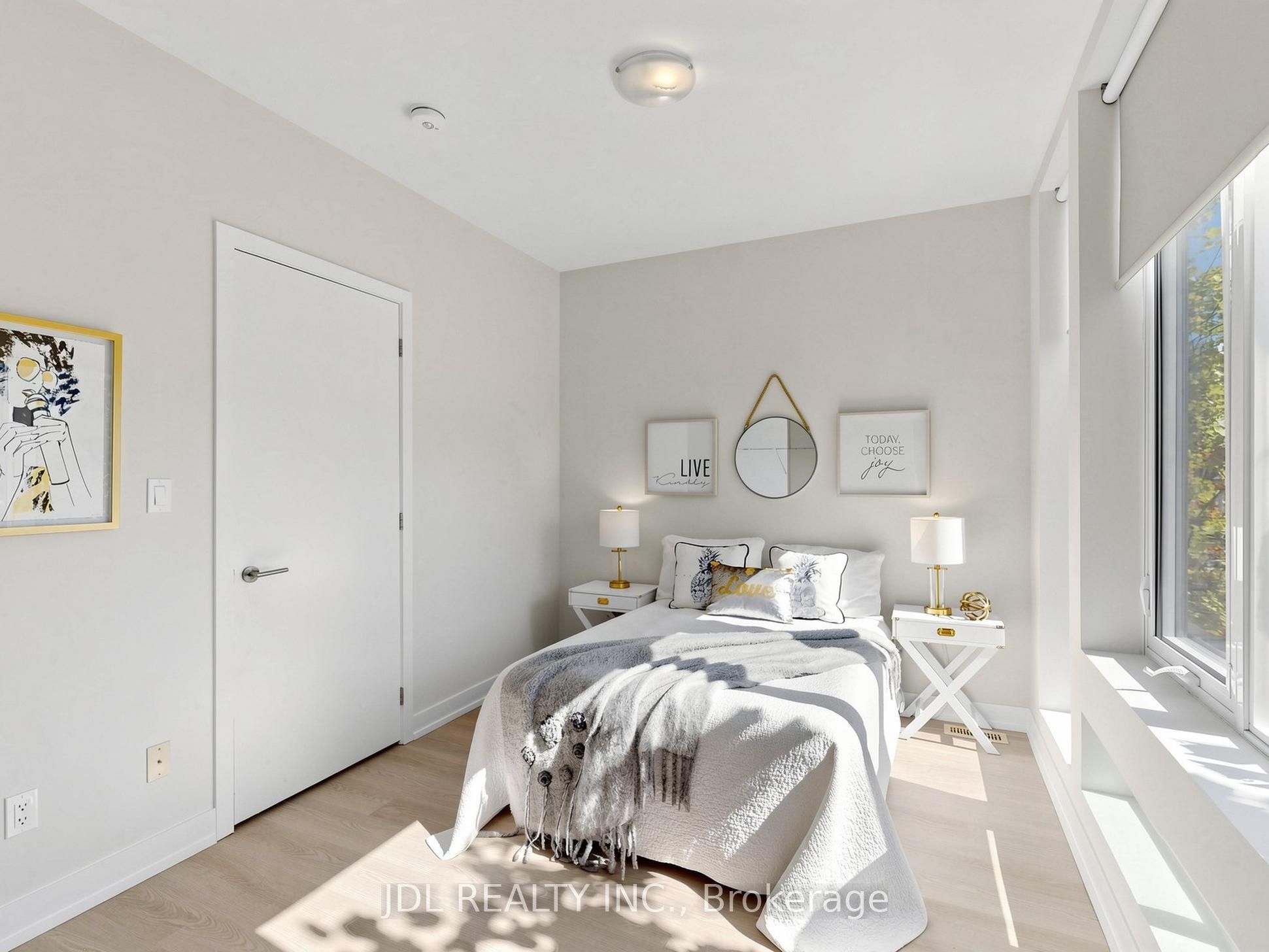 28 Sonic Way Property Photo 18