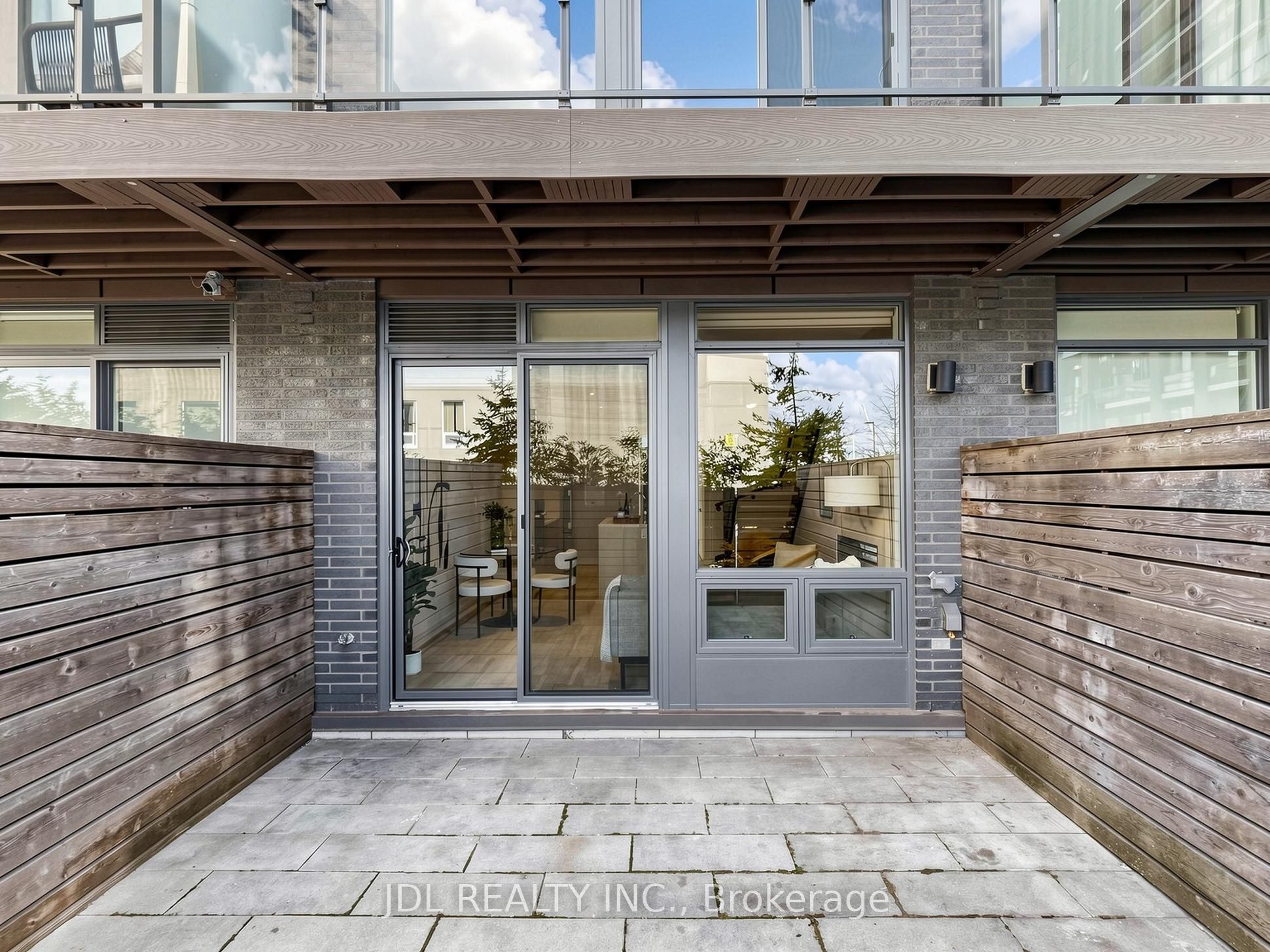 28 Sonic Way Property Photo 37