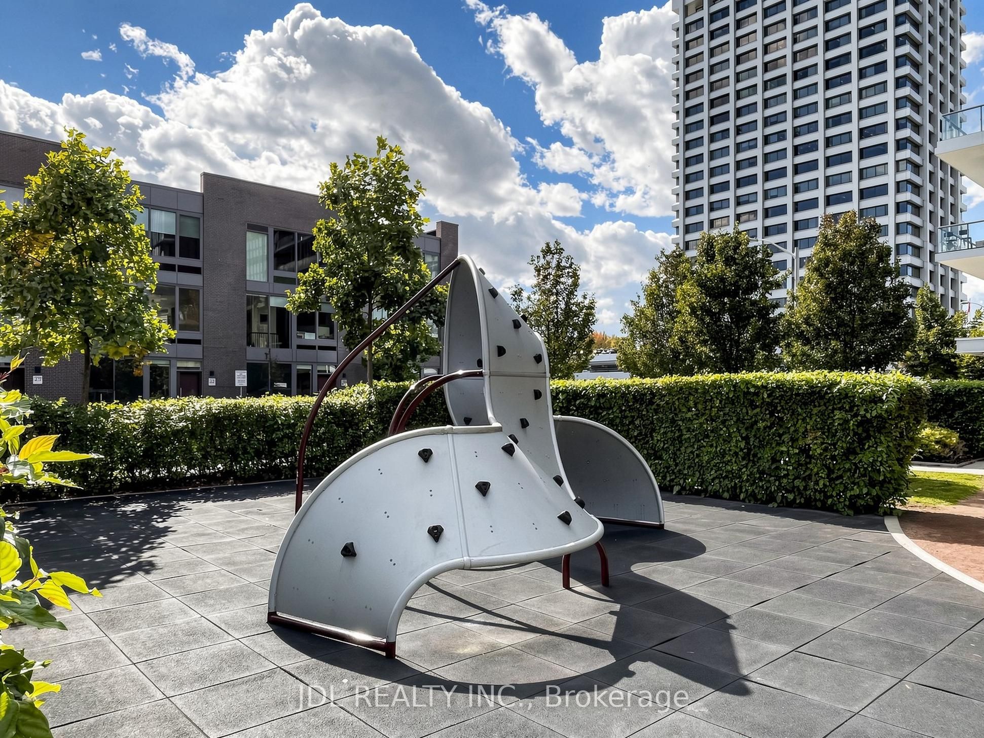 28 Sonic Way Property Photo 41