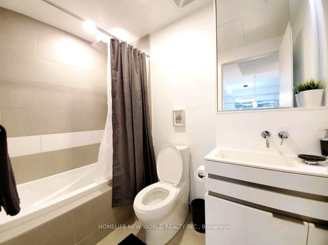 197 Yonge Street 1806 Property Photo 7