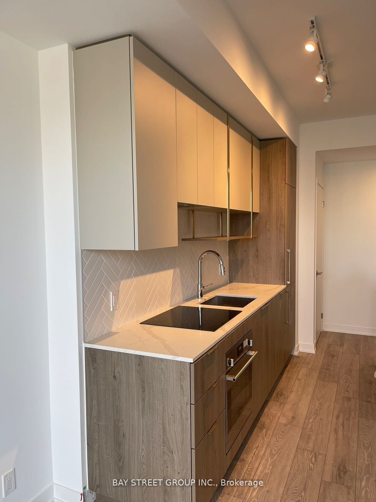 15 Holmes Avenue 1807 Property Photo 12
