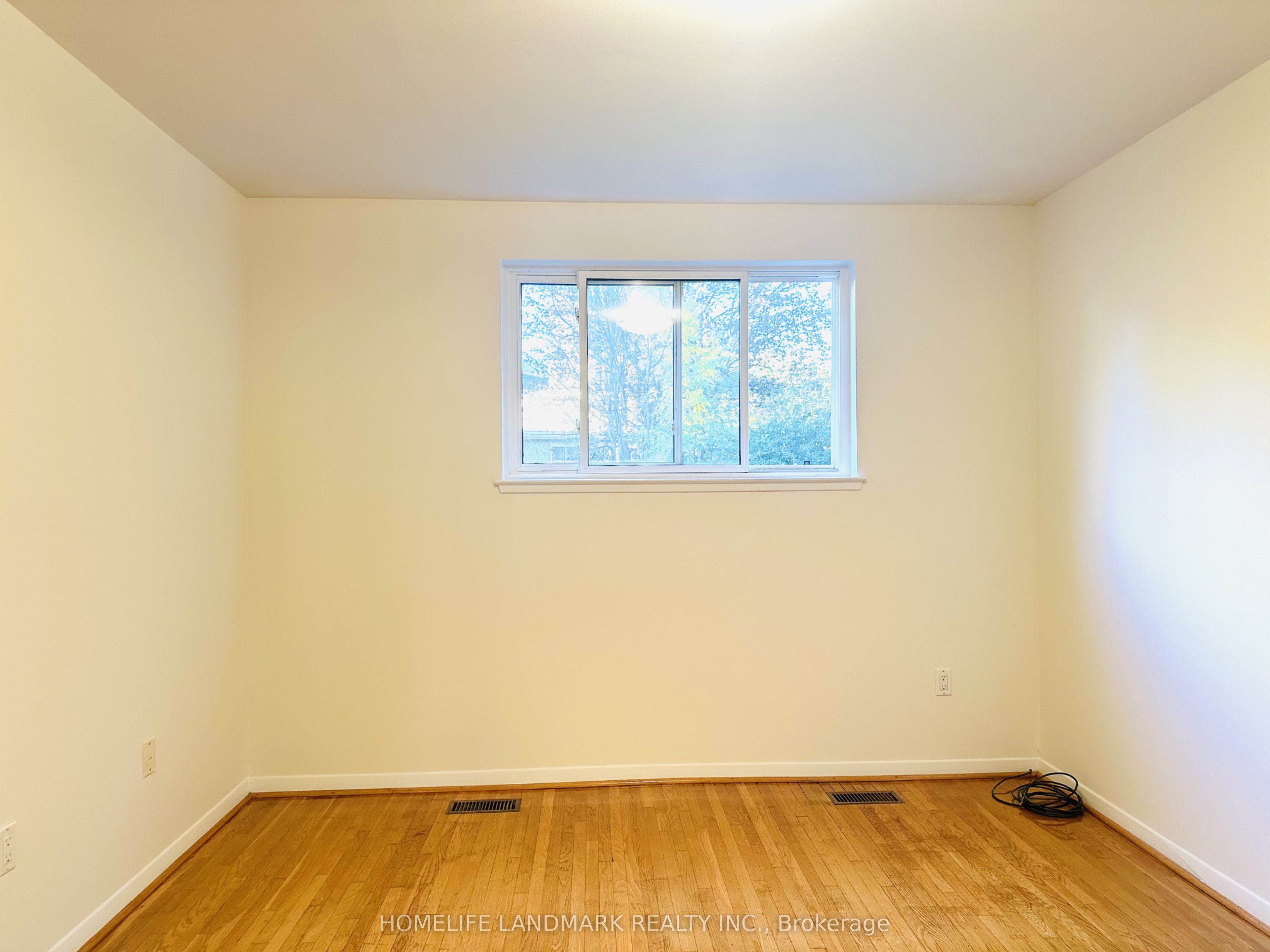 15 Esterbrooke Avenue 136 Property Photo 13