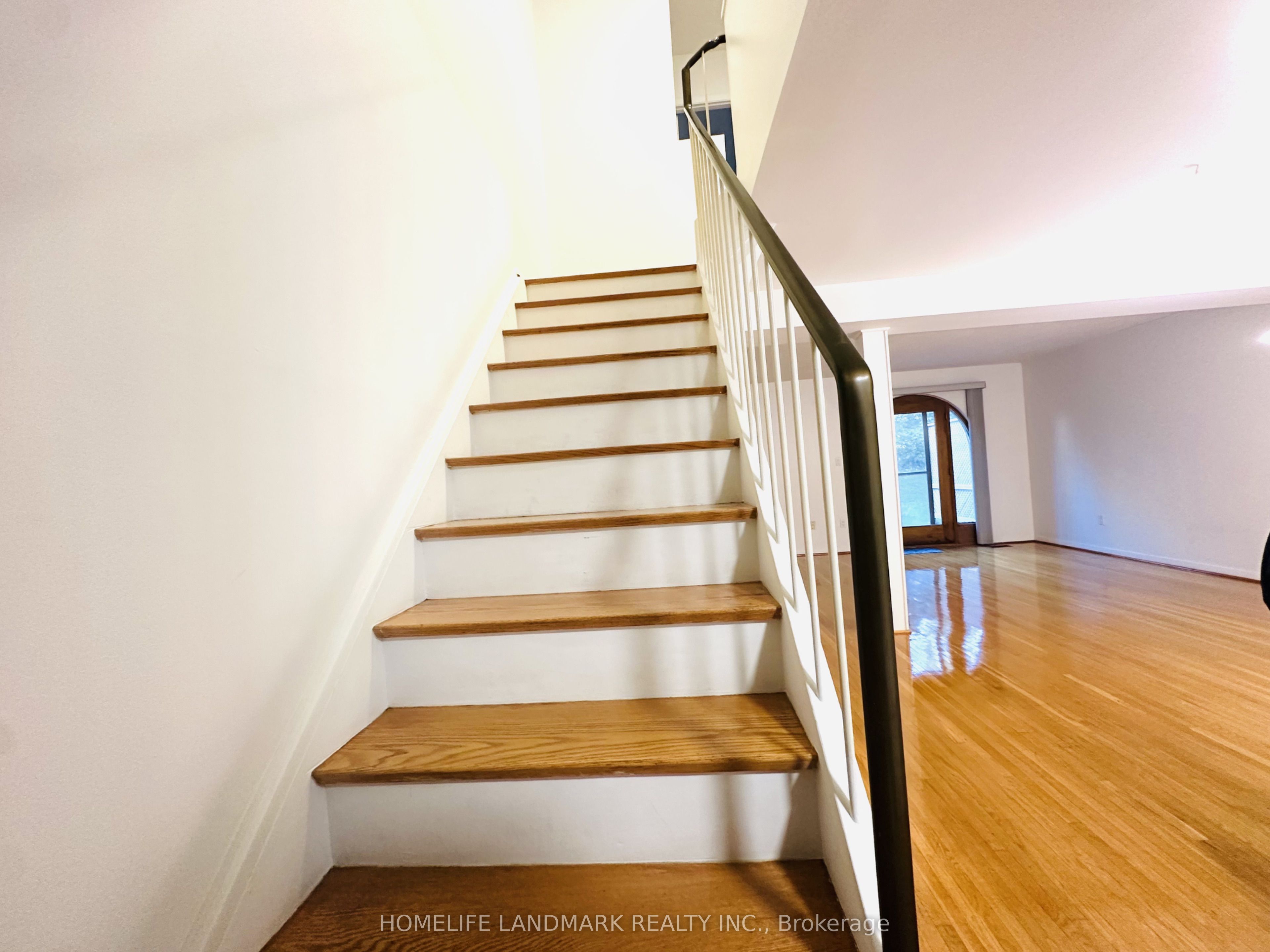 15 Esterbrooke Avenue 136 Property Photo 14
