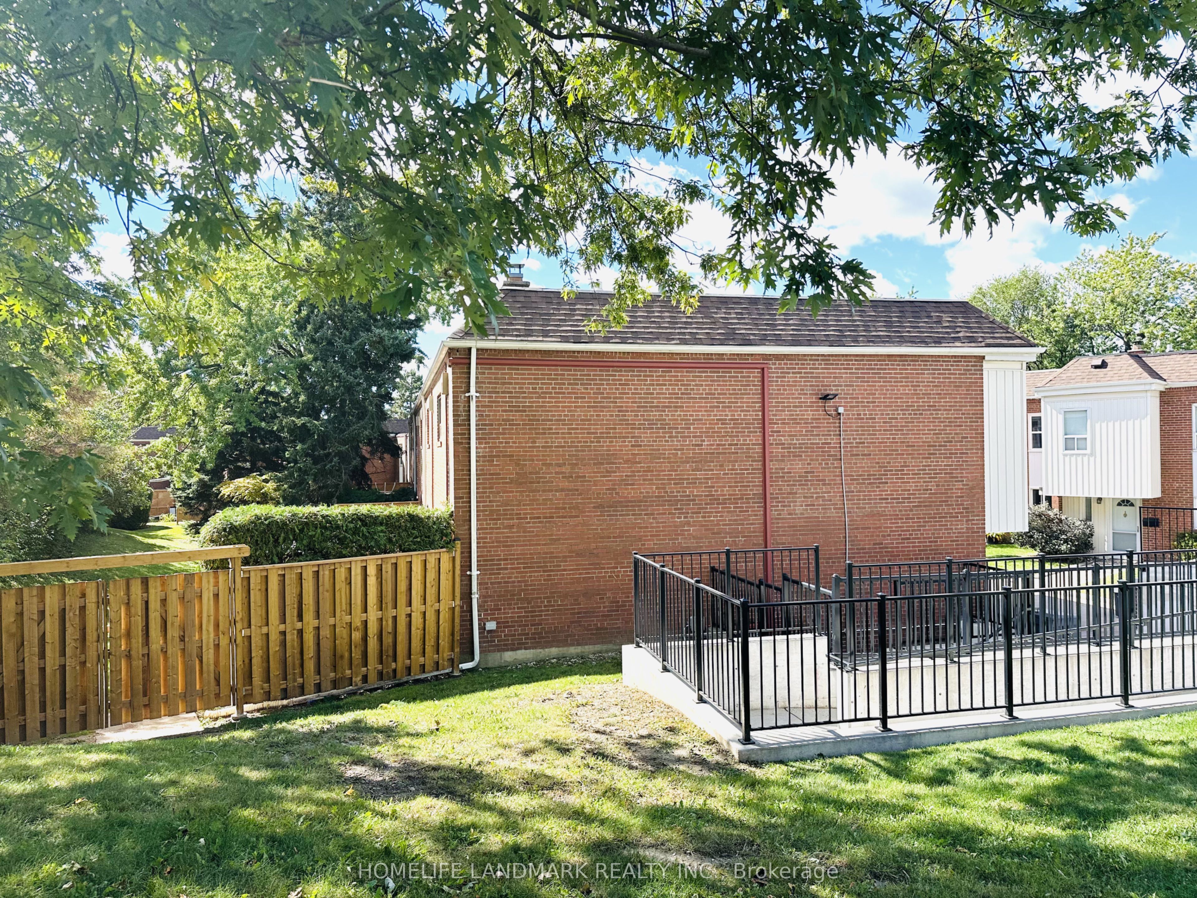 15 Esterbrooke Avenue 136 Property Photo 29