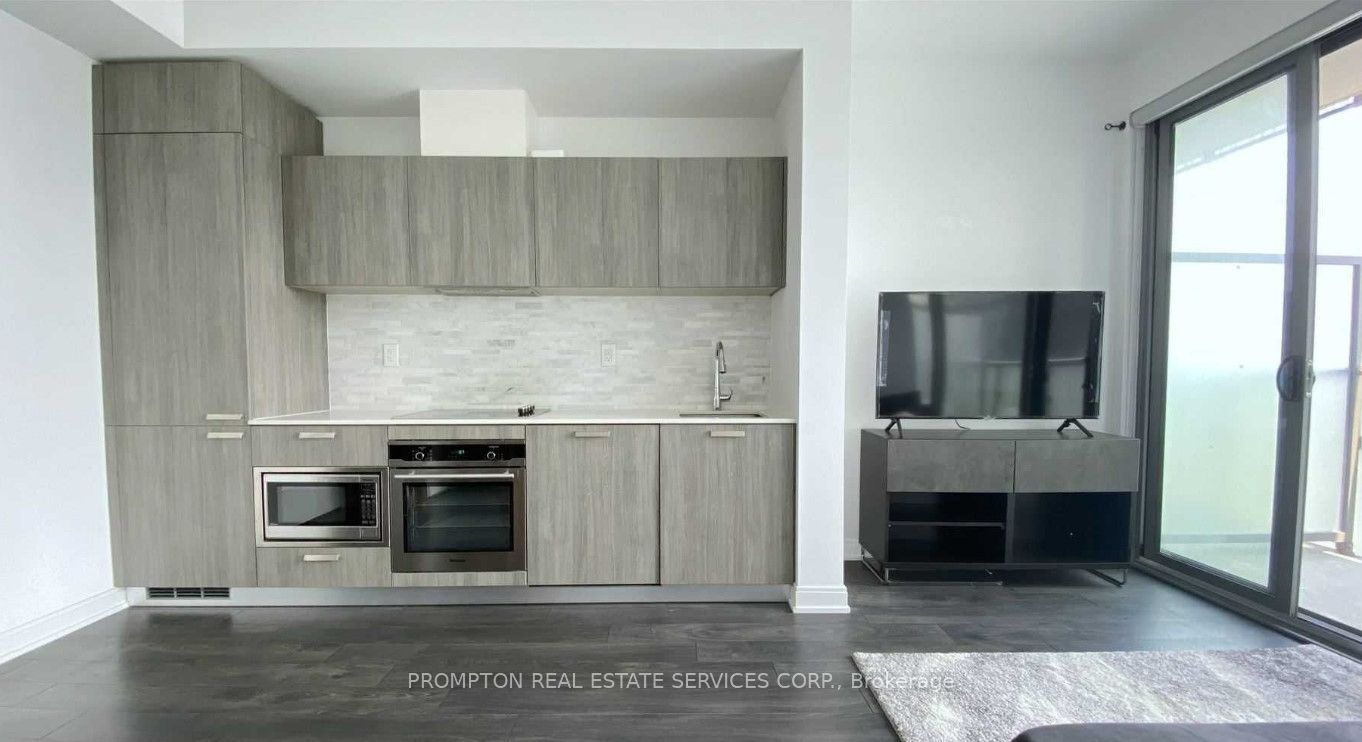 50 Charles Street E 2404 Property Photo 2