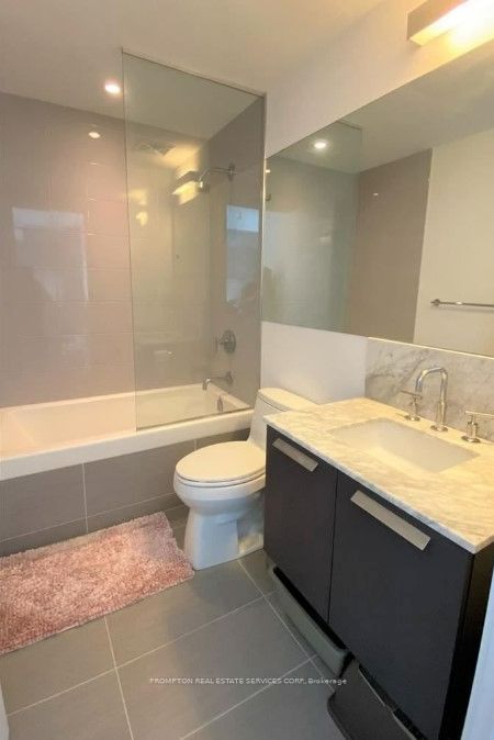 50 Charles Street E 2404 Property Photo 7