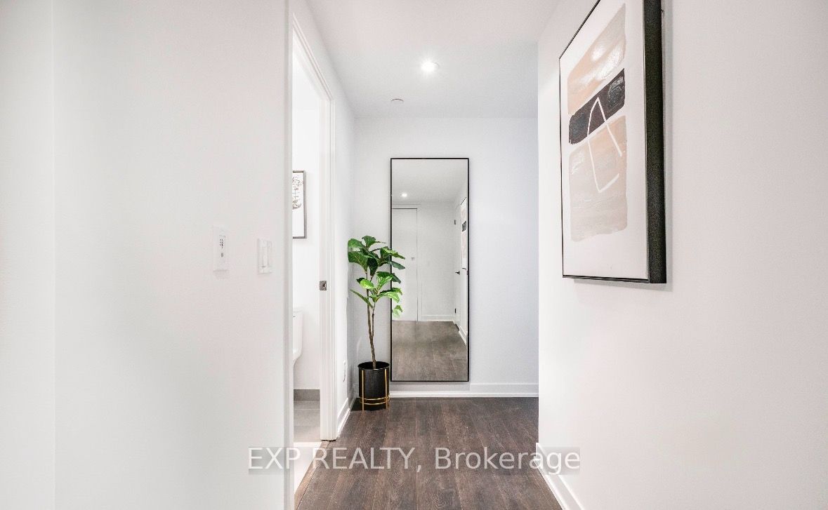 319 Jarvis Street 4908 Property Photo 3