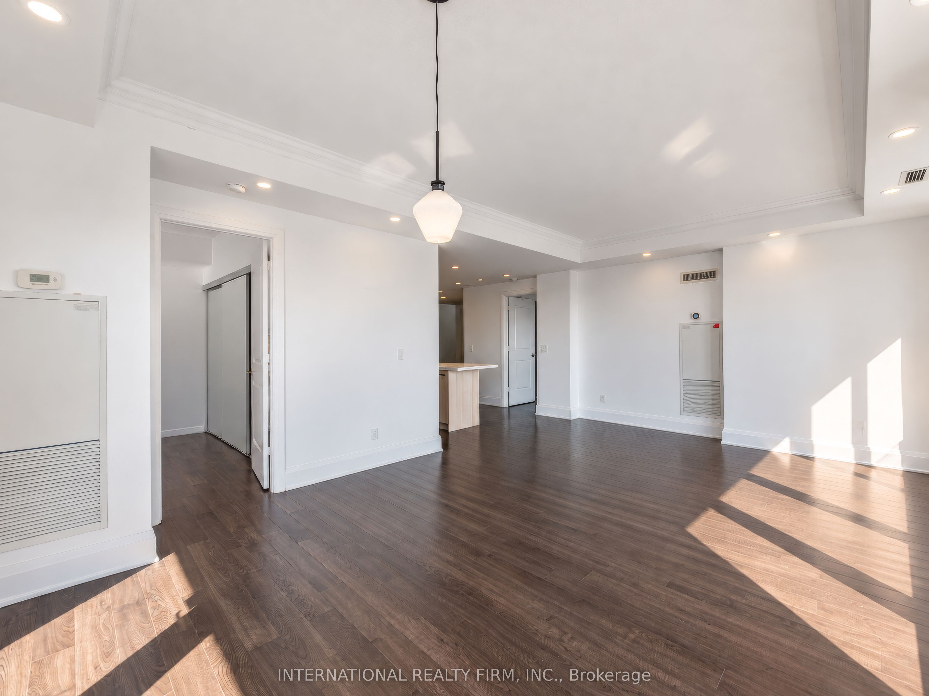 100 Harrison Garden Boulevard 925 Property Photo 10