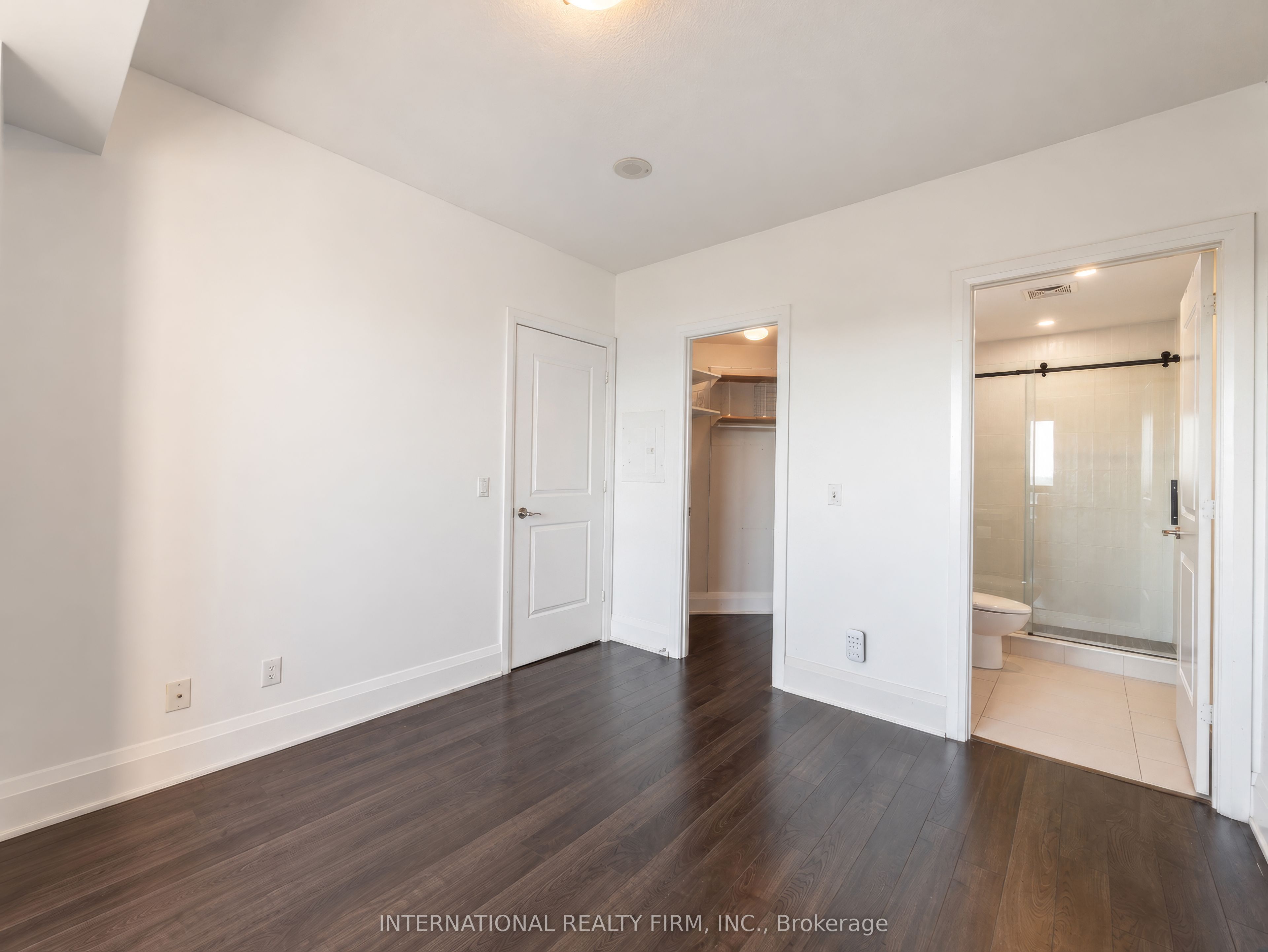 100 Harrison Garden Boulevard 925 Property Photo 14