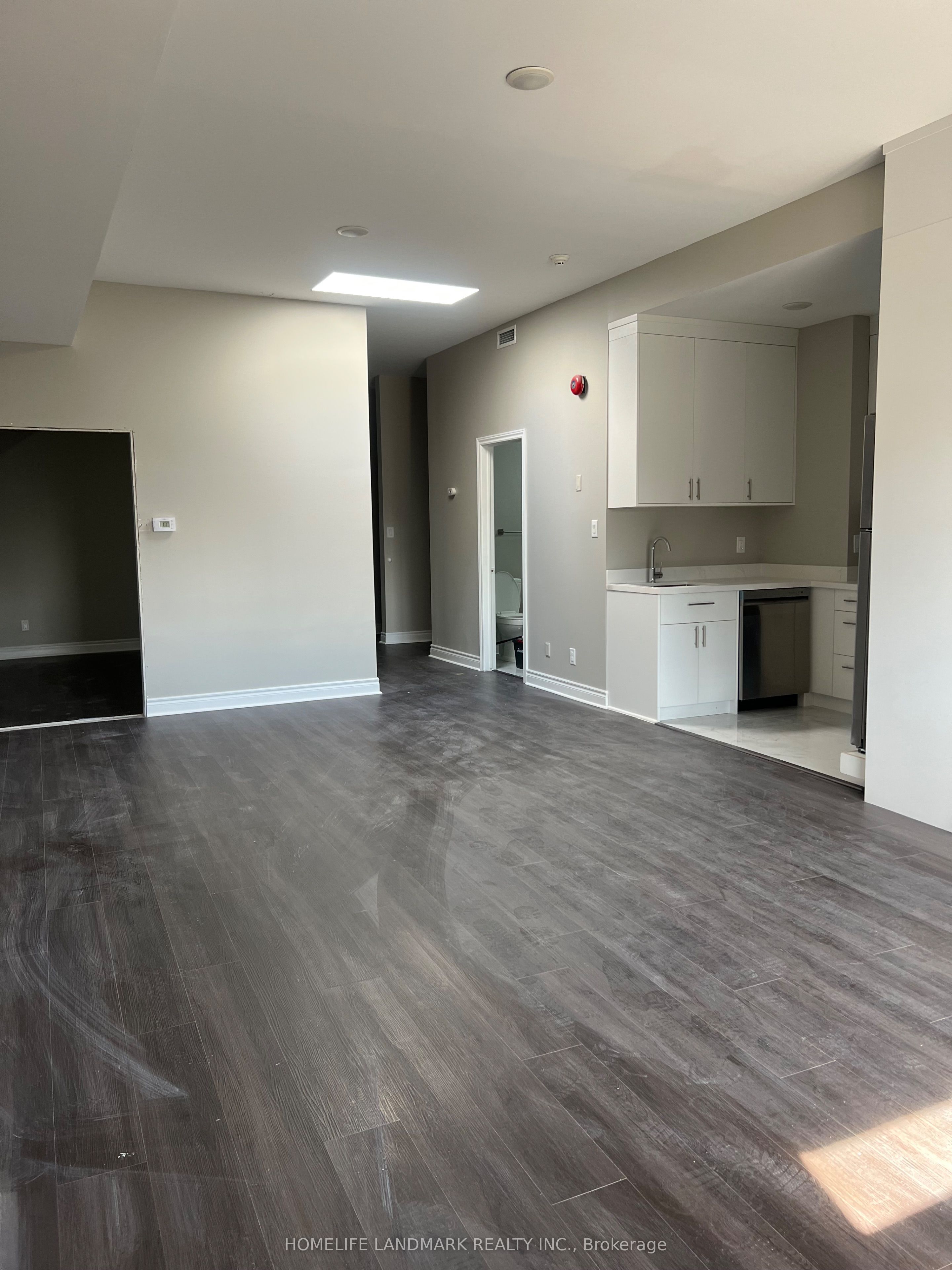 89 Finch Avenue W 301 Property Photo 9