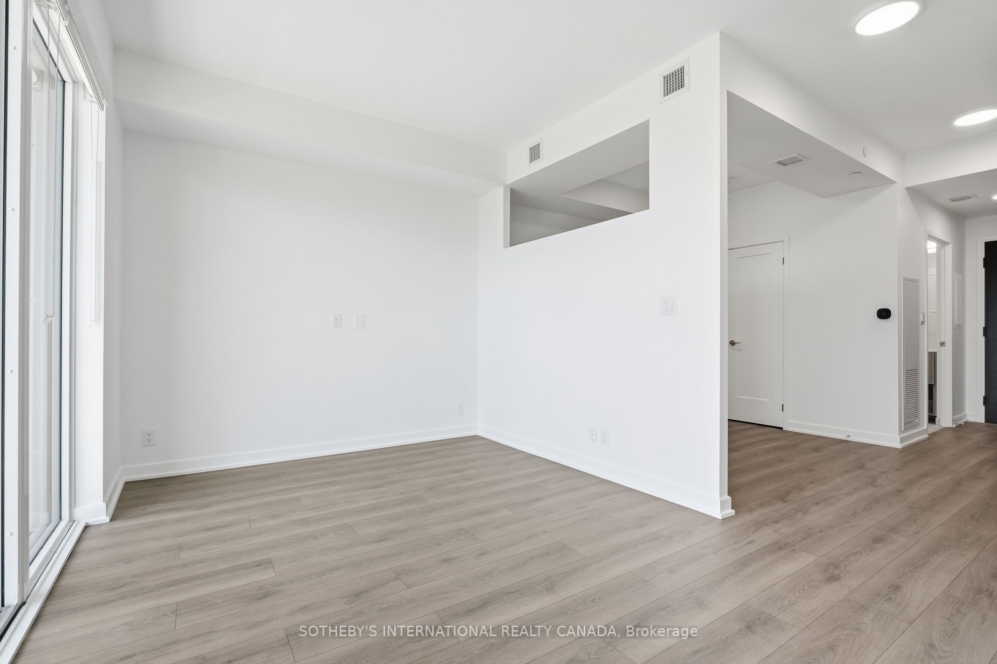 88 Bathurst Street 612 Property Photo 12