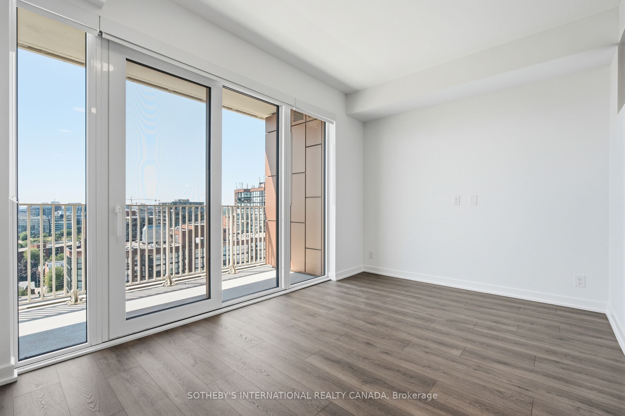 88 Bathurst Street 612 Property Photo 47