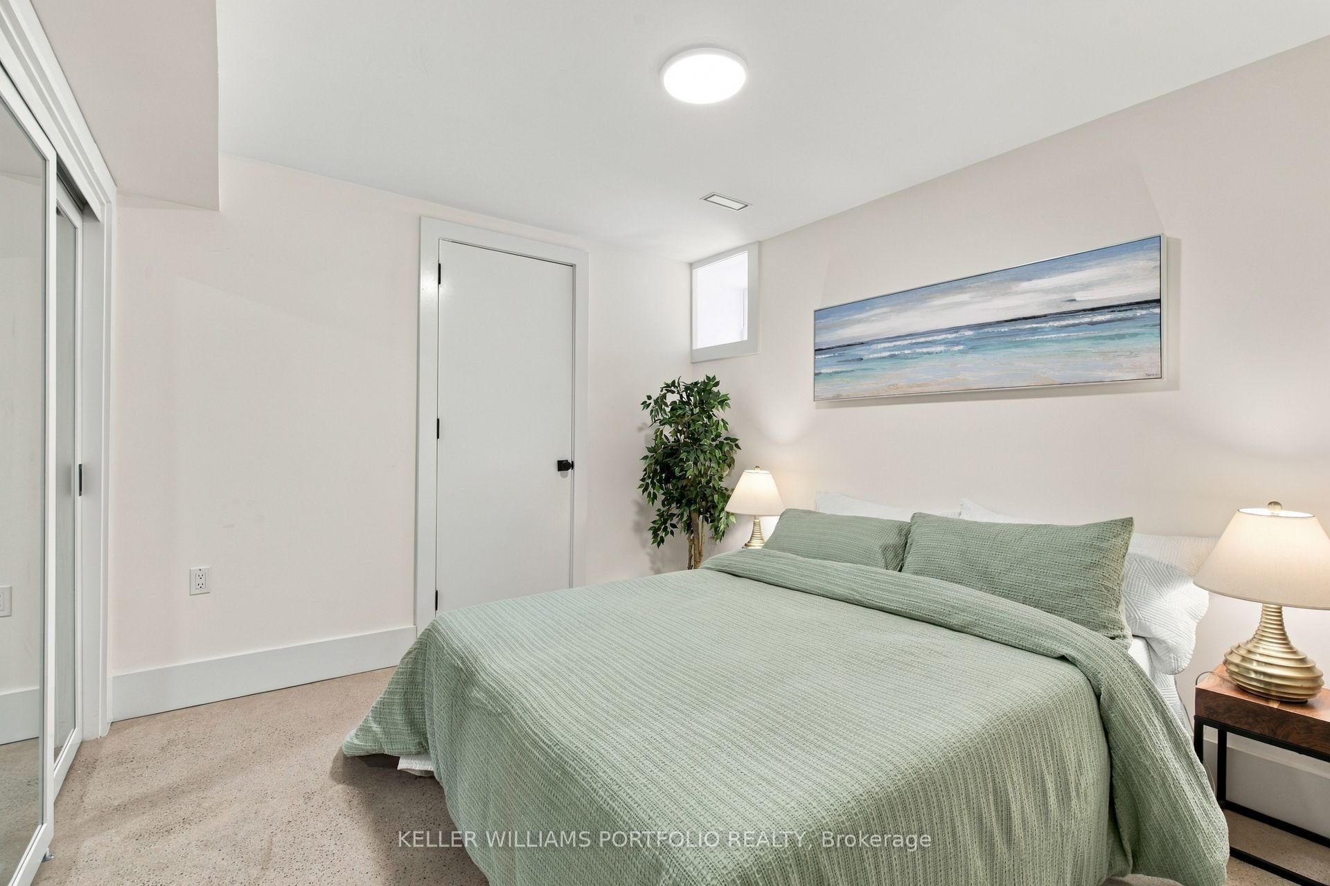 173 Beatrice Street Lower Property Photo 23