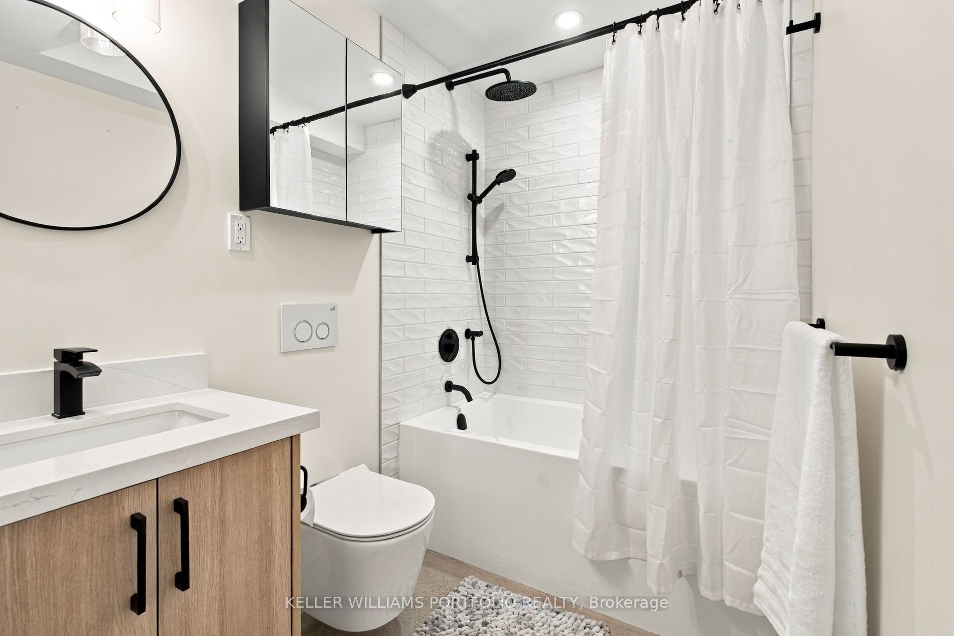 173 Beatrice Street Lower Property Photo 27