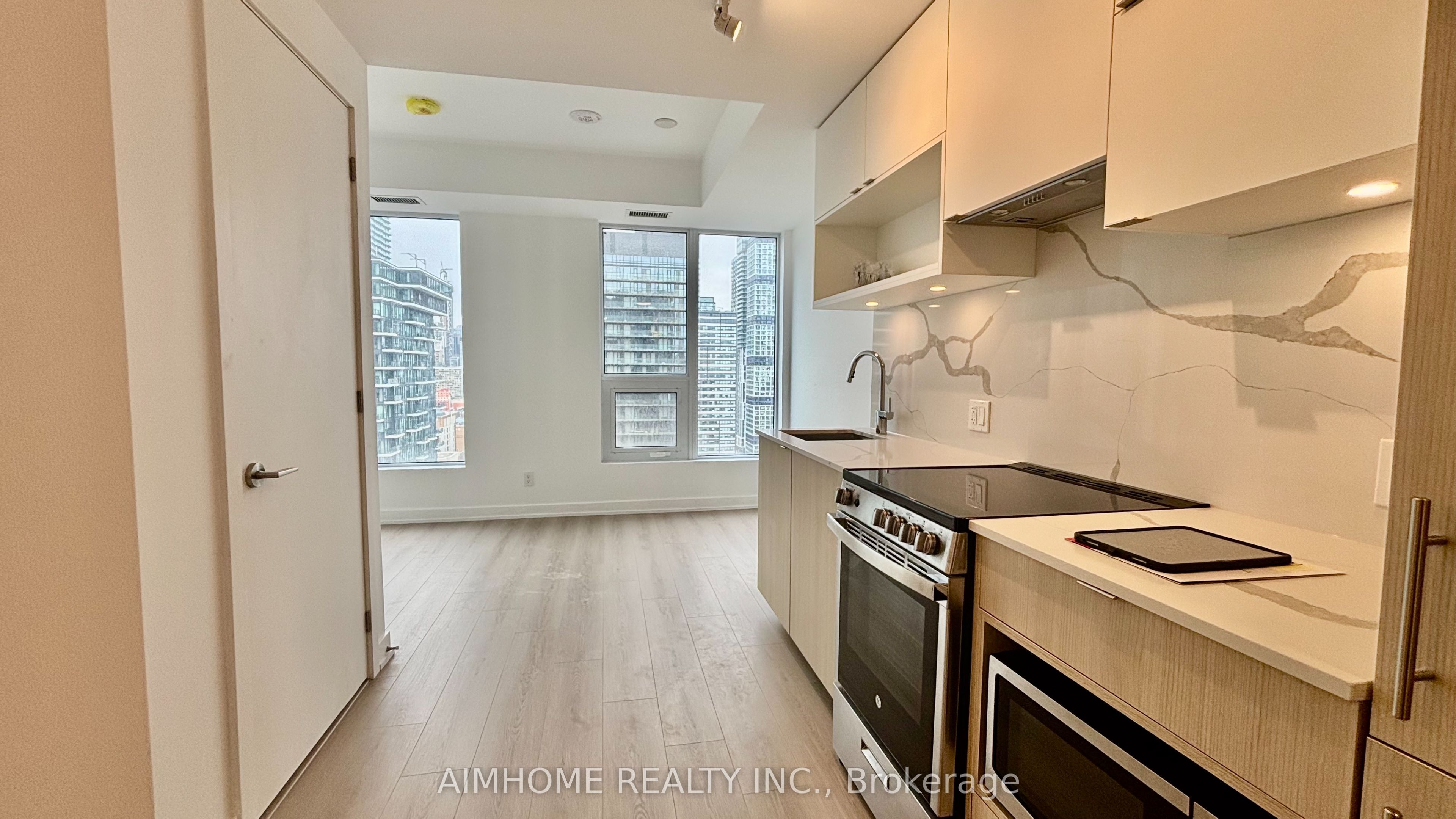 100 Queen Street E 3011 Property Photo 6