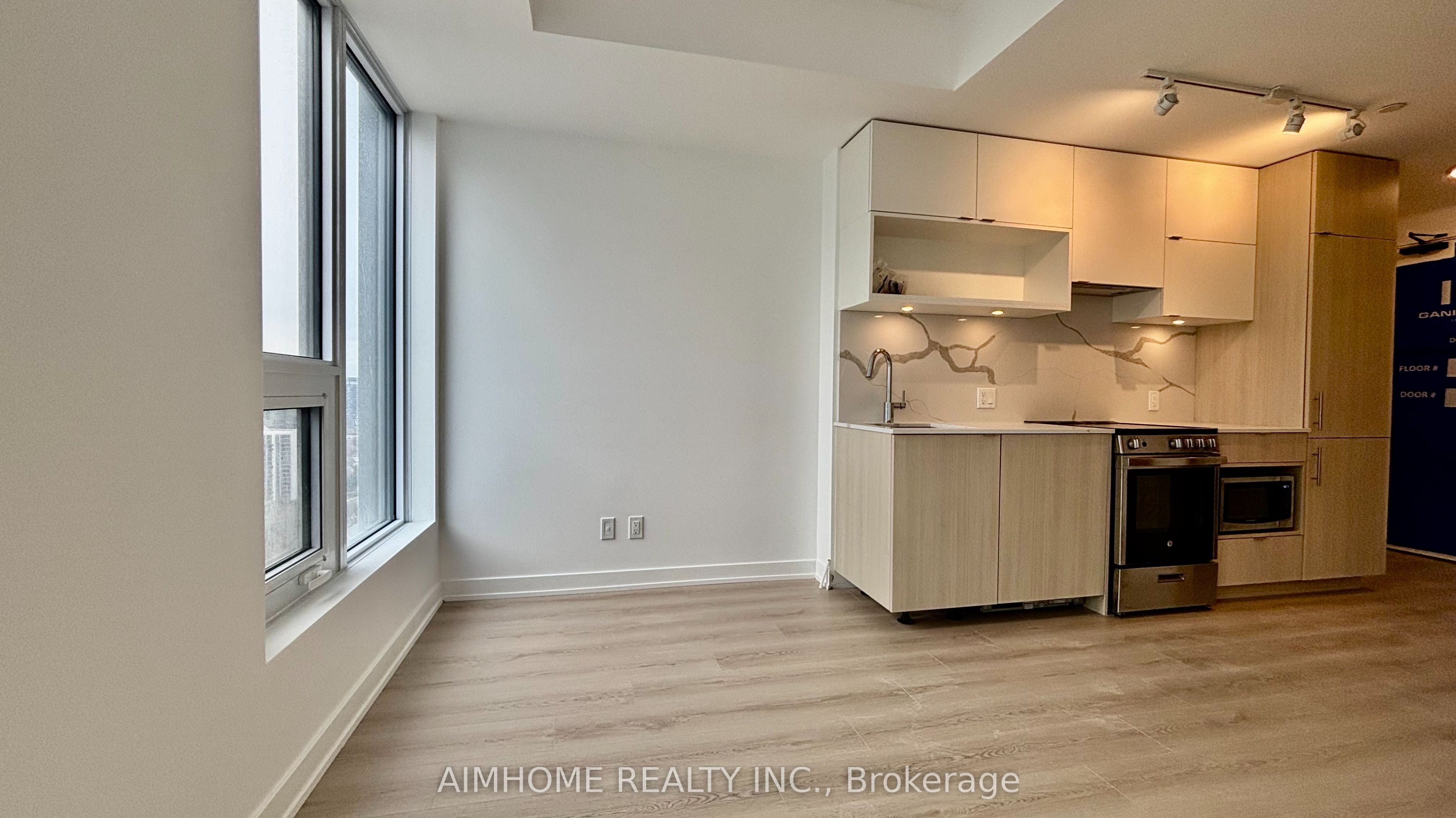 100 Queen Street E 3011 Property Photo 7