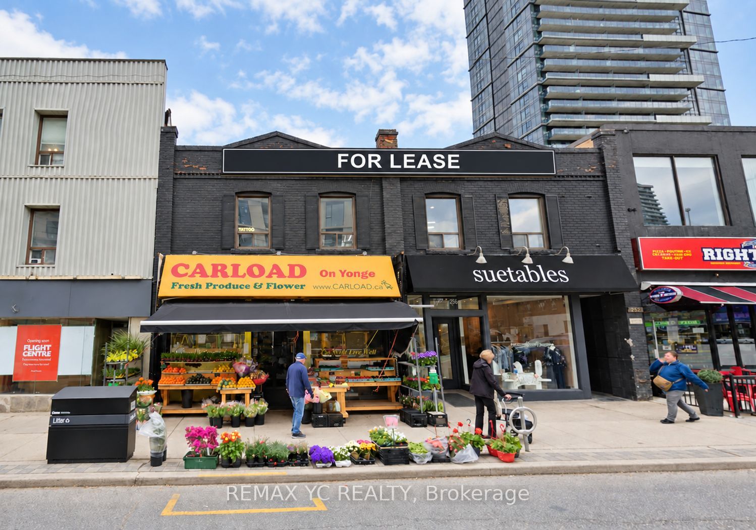 2499 Yonge Street Property Photo 1