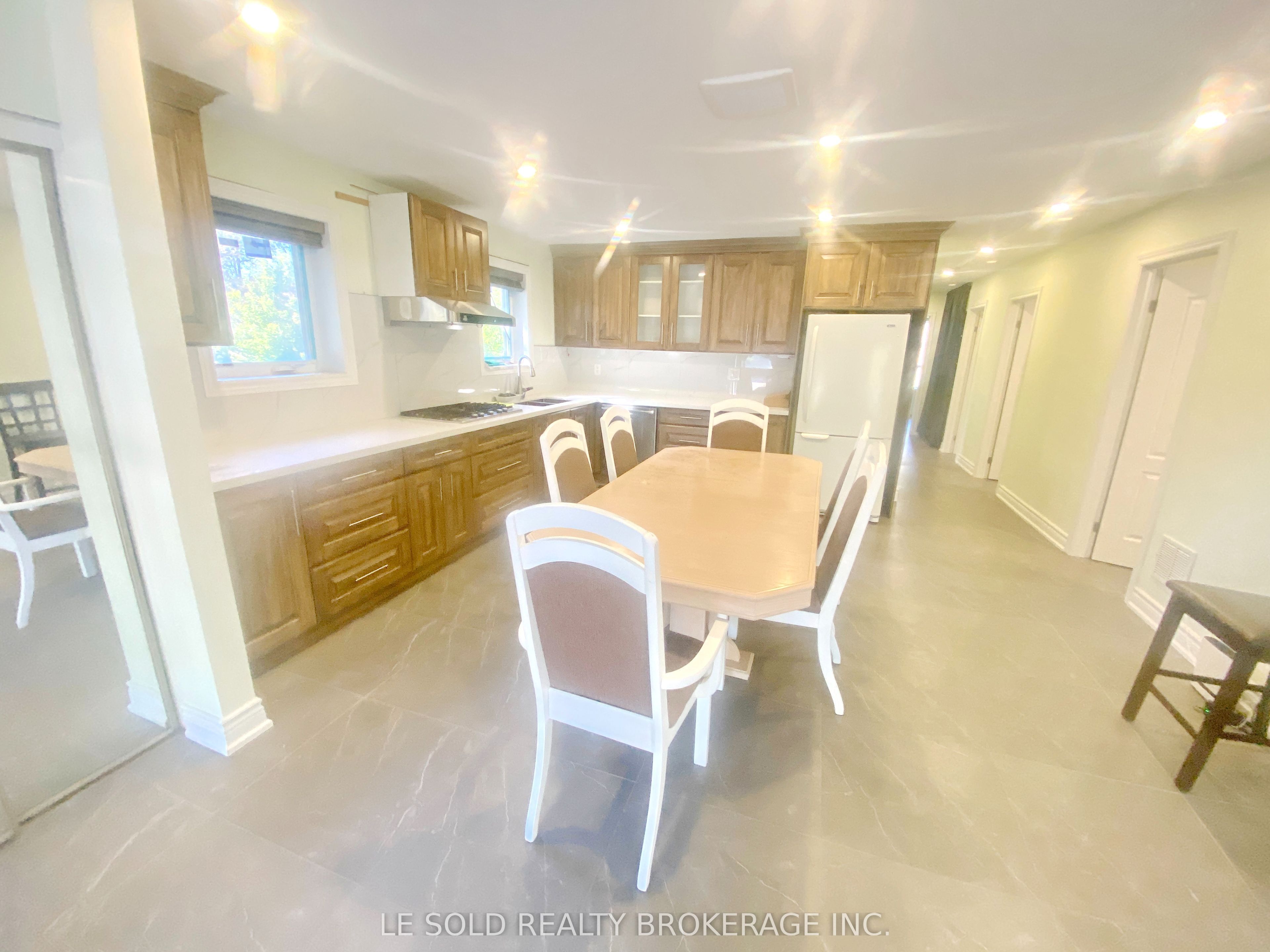 2 Chipwood Crescent Upper Property Photo 5