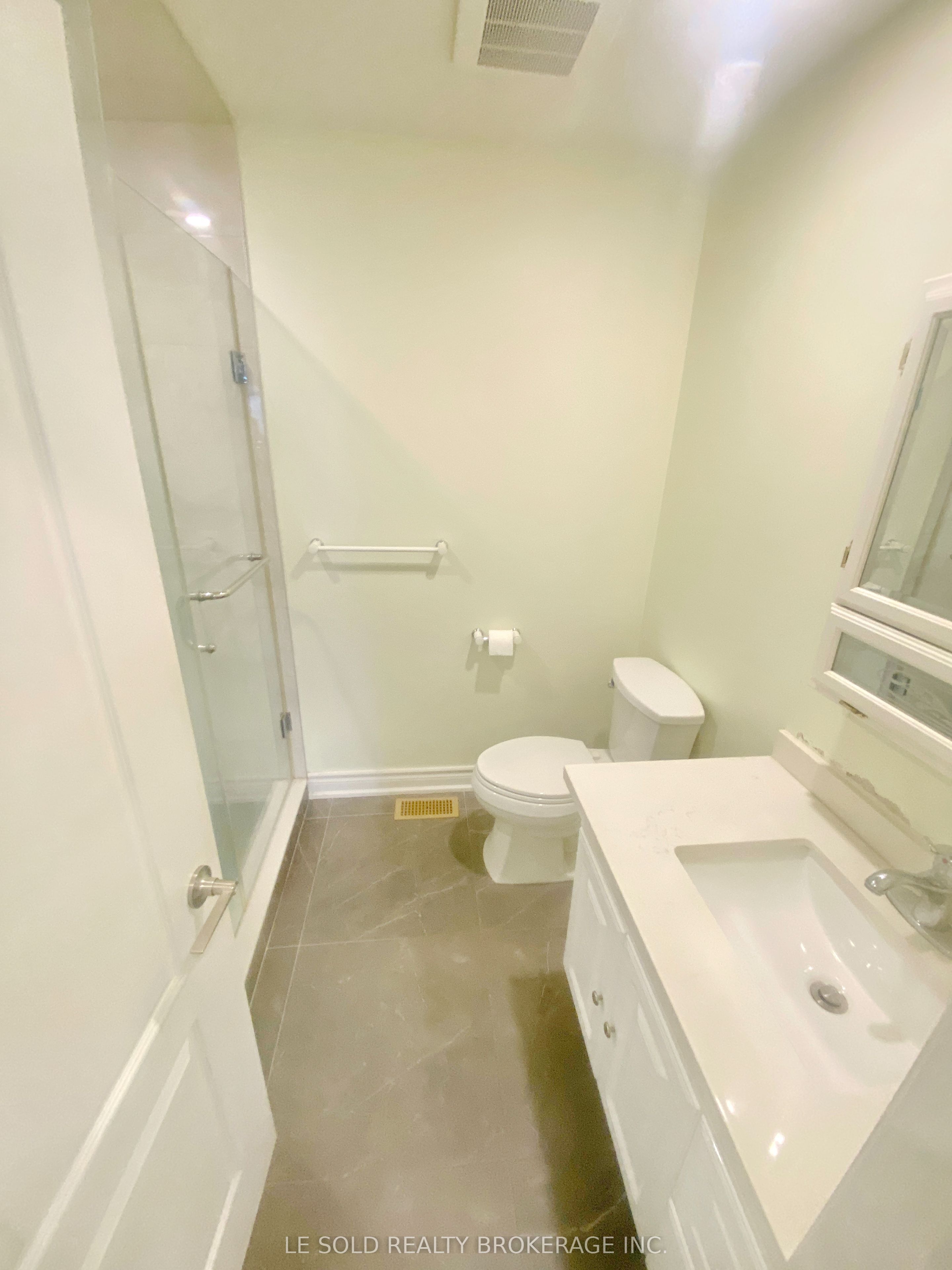 2 Chipwood Crescent Upper Property Photo 12