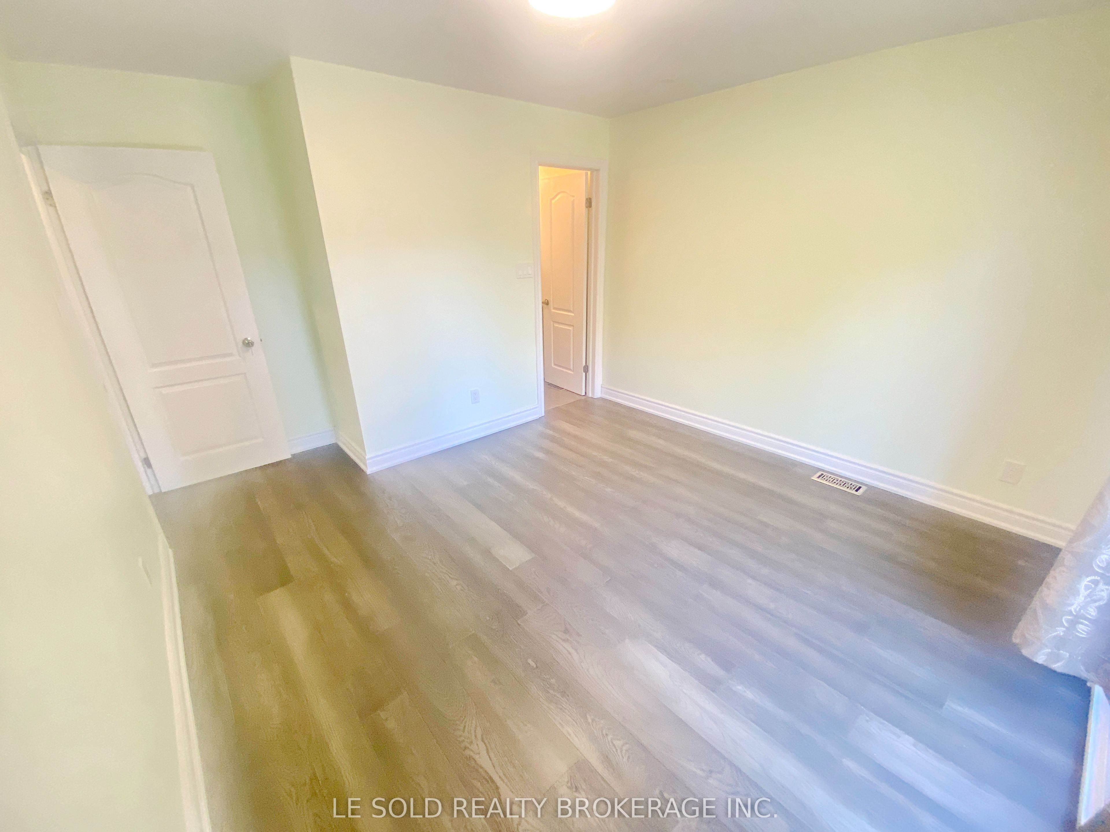 2 Chipwood Crescent Upper Property Photo 15