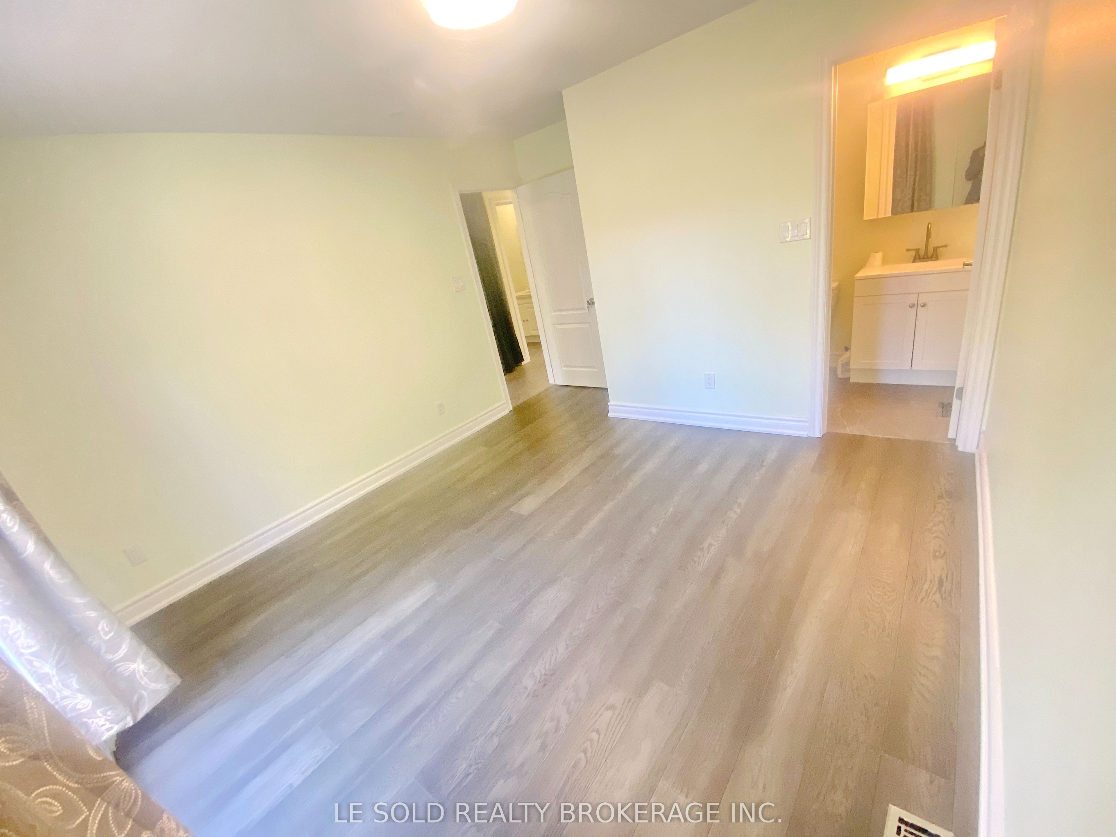 2 Chipwood Crescent Upper Property Photo 16