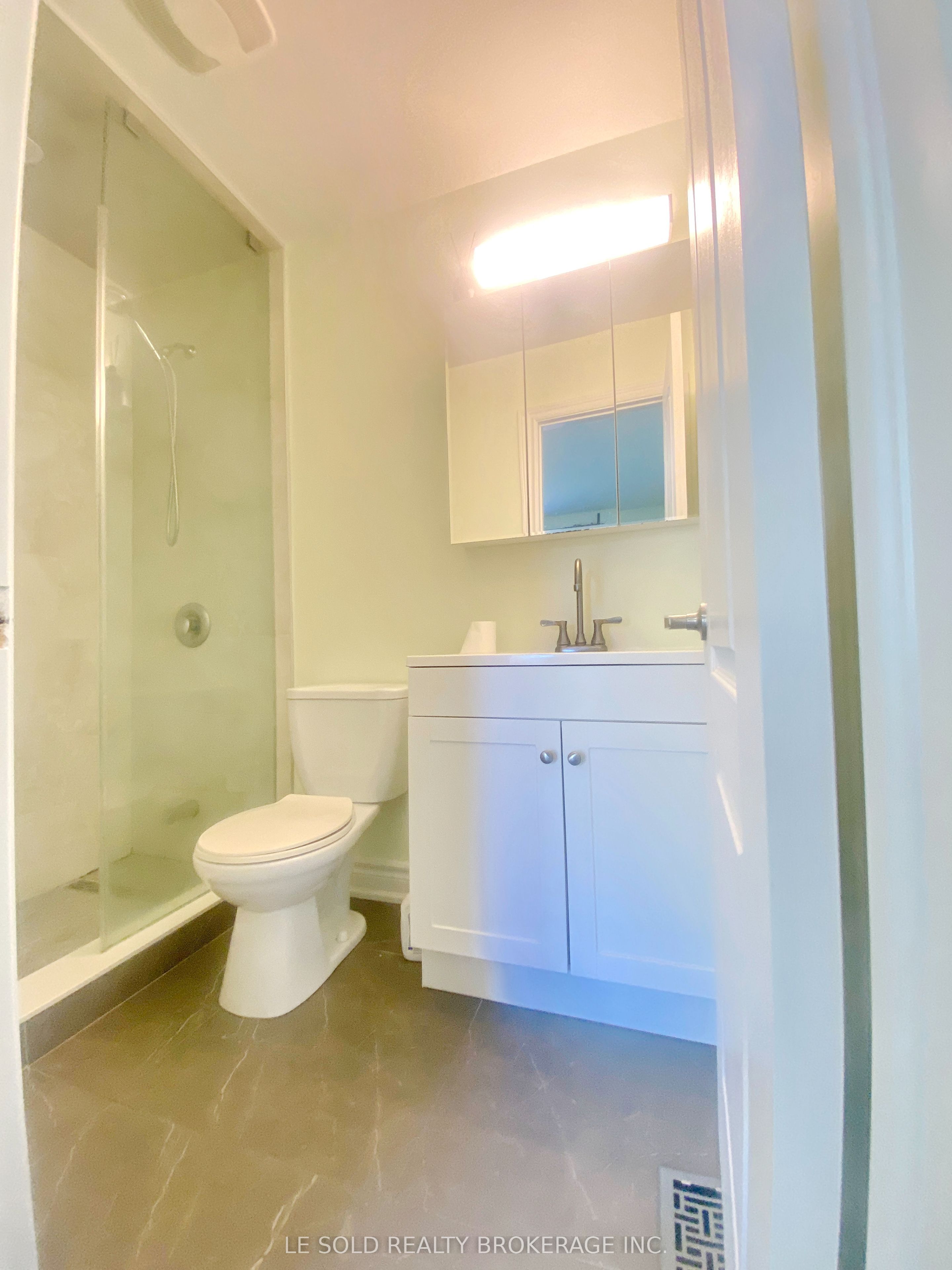 2 Chipwood Crescent Upper Property Photo 17