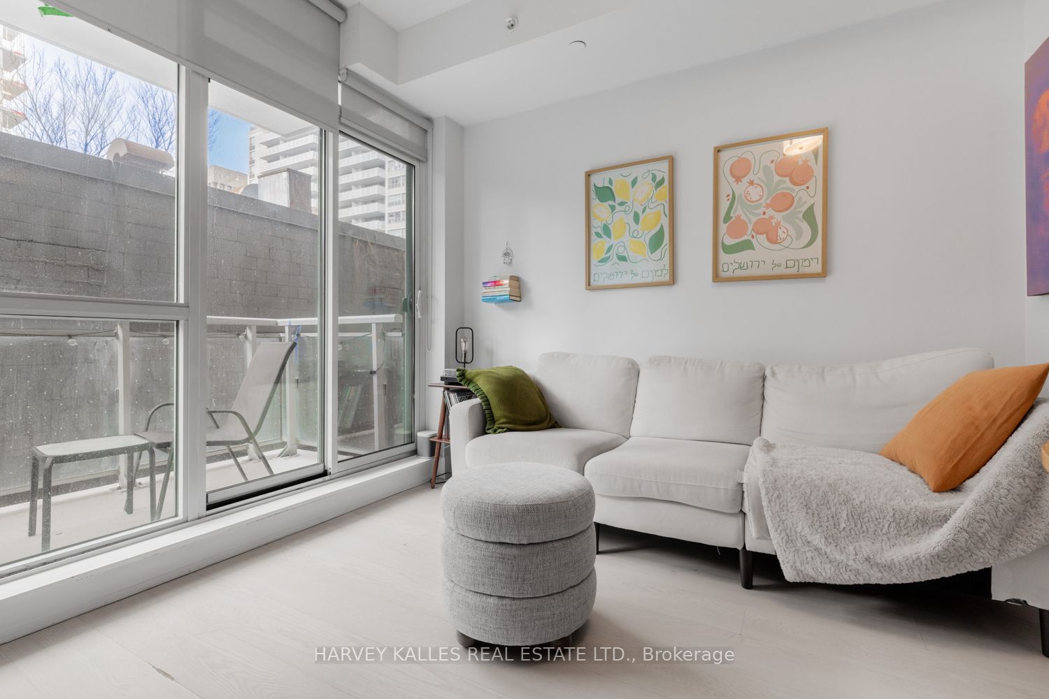 68 Merton Street 202 Property Photo 6