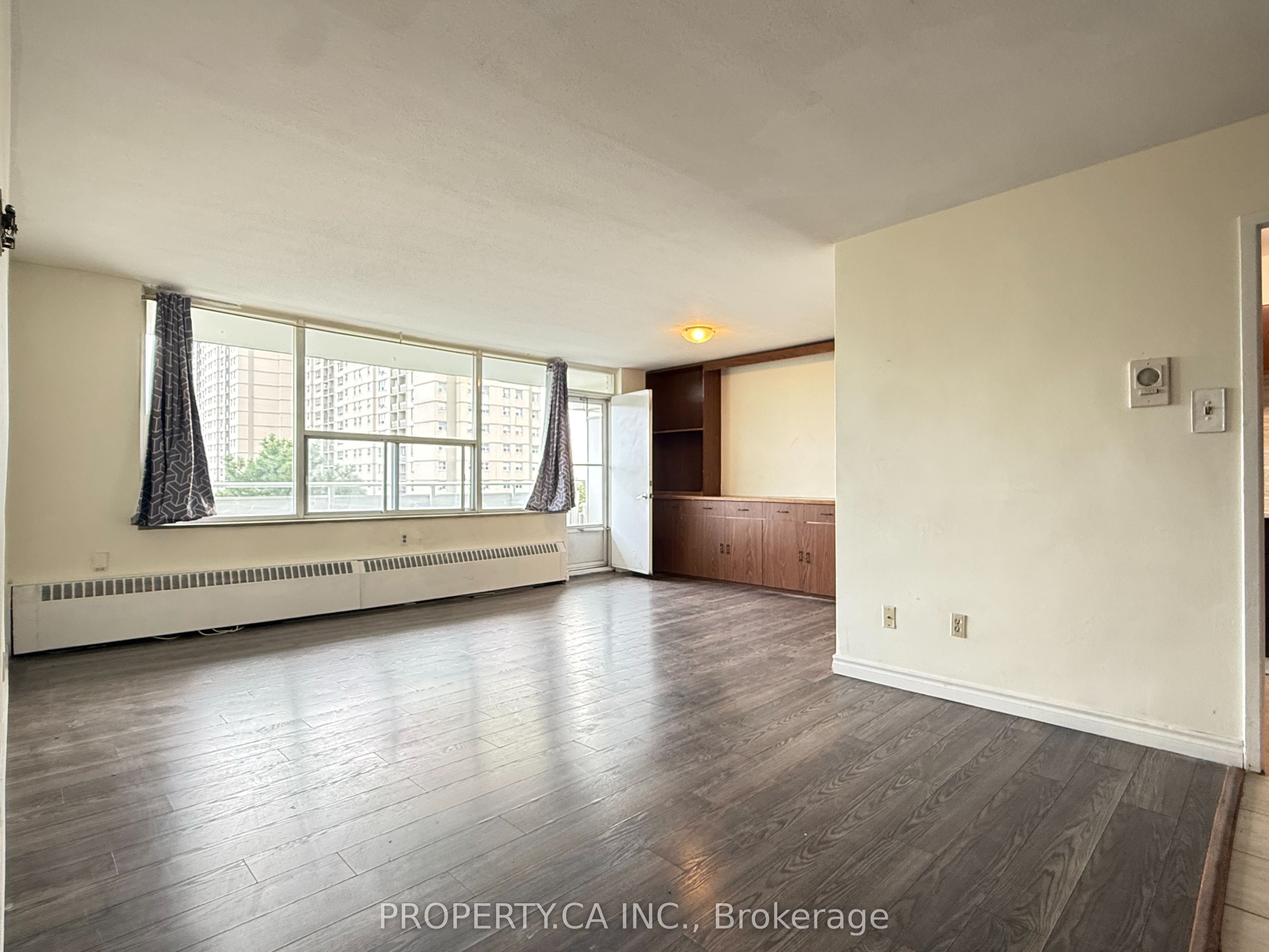 10 Parkway Forest Drive 411 Property Photo 1