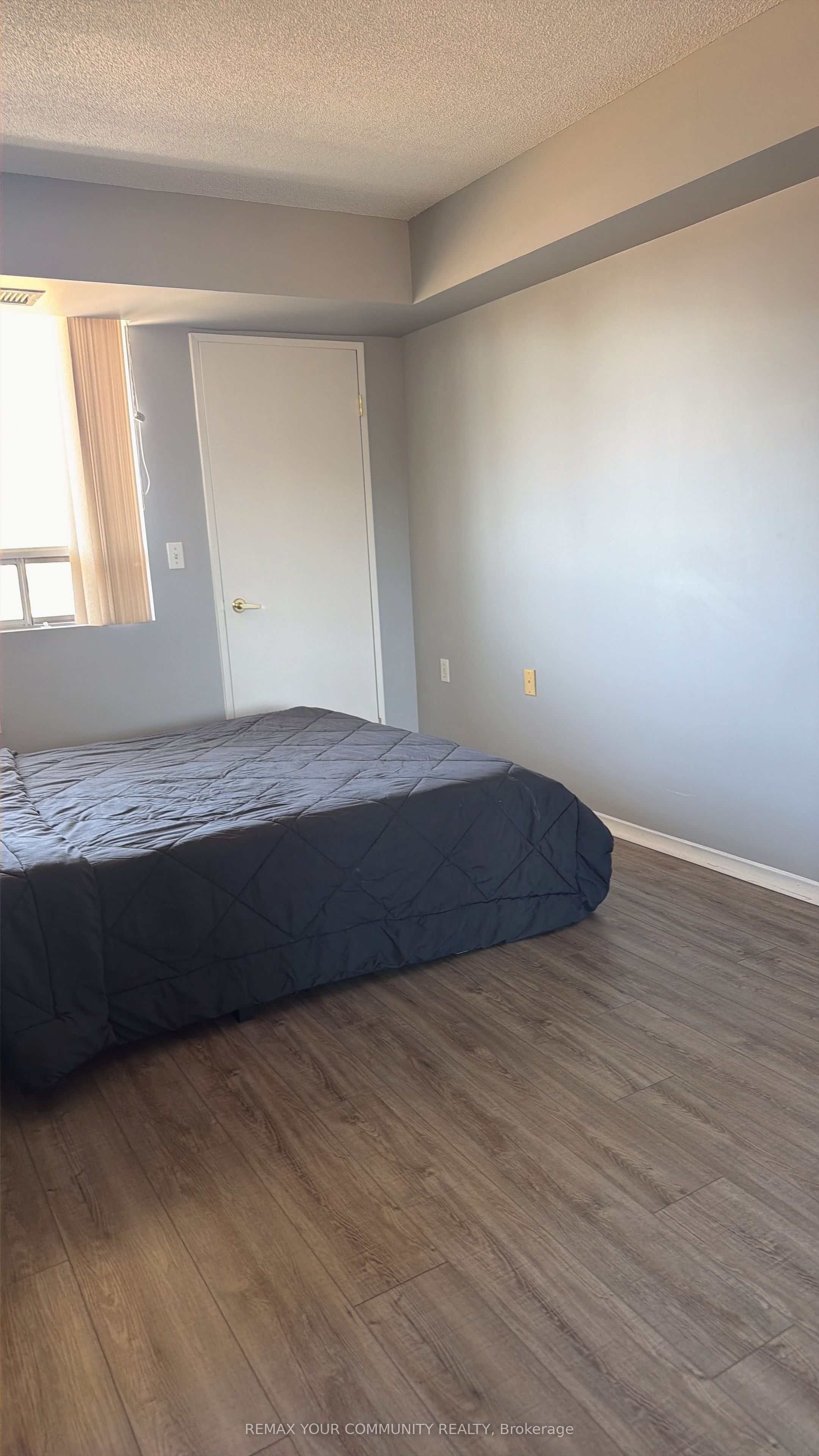 555 Wilson Heights Boulevard 305 Property Photo 11