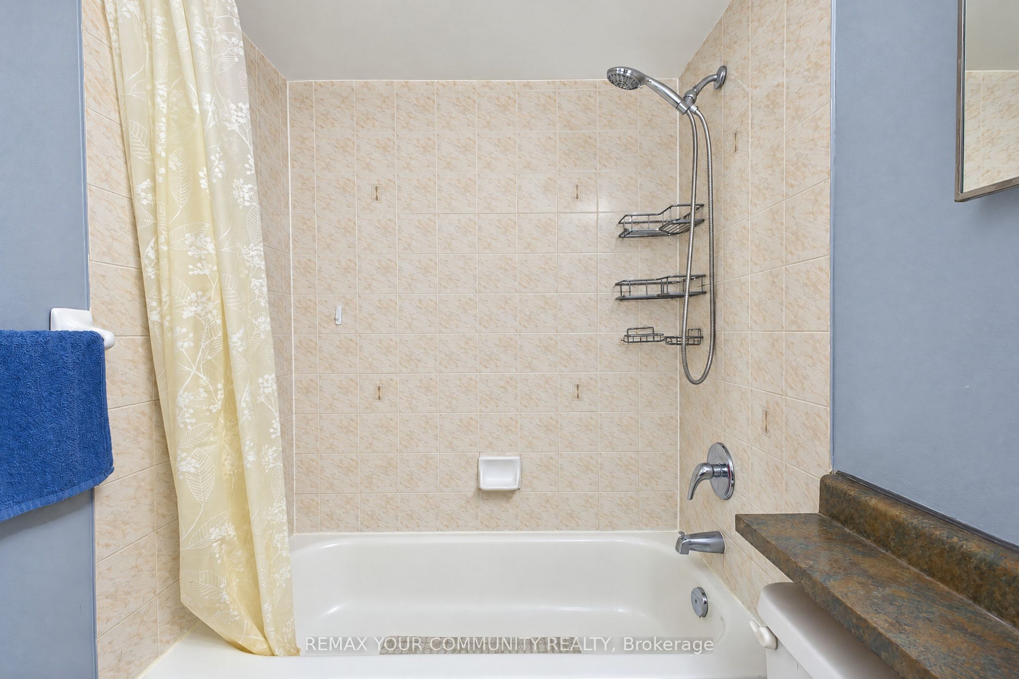 555 Wilson Heights Boulevard 305 Property Photo 13
