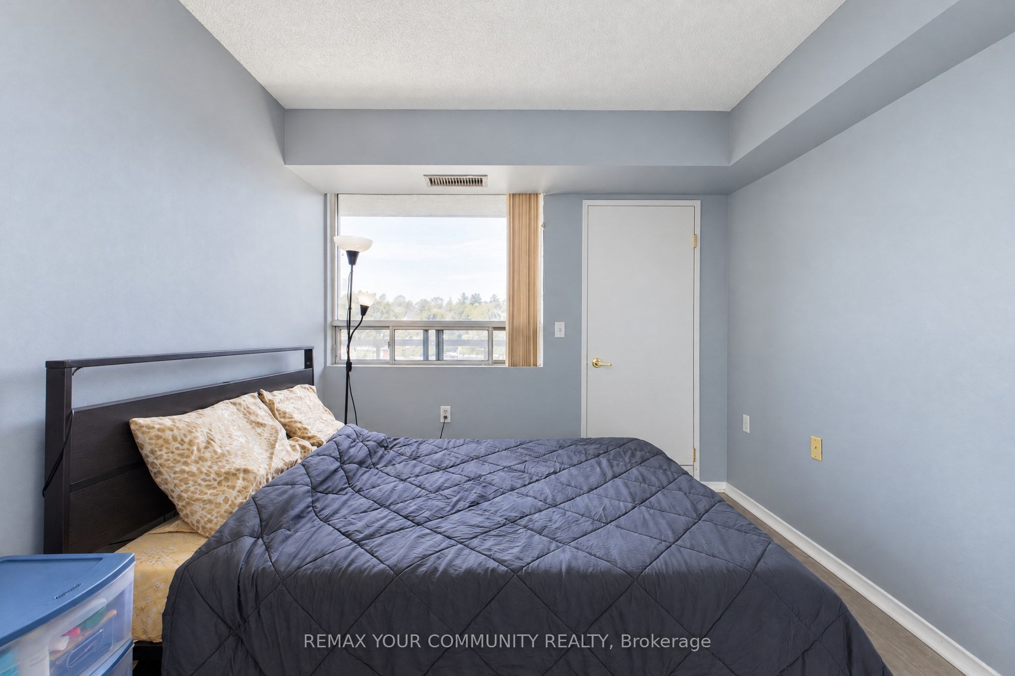 555 Wilson Heights Boulevard 305 Property Photo 16
