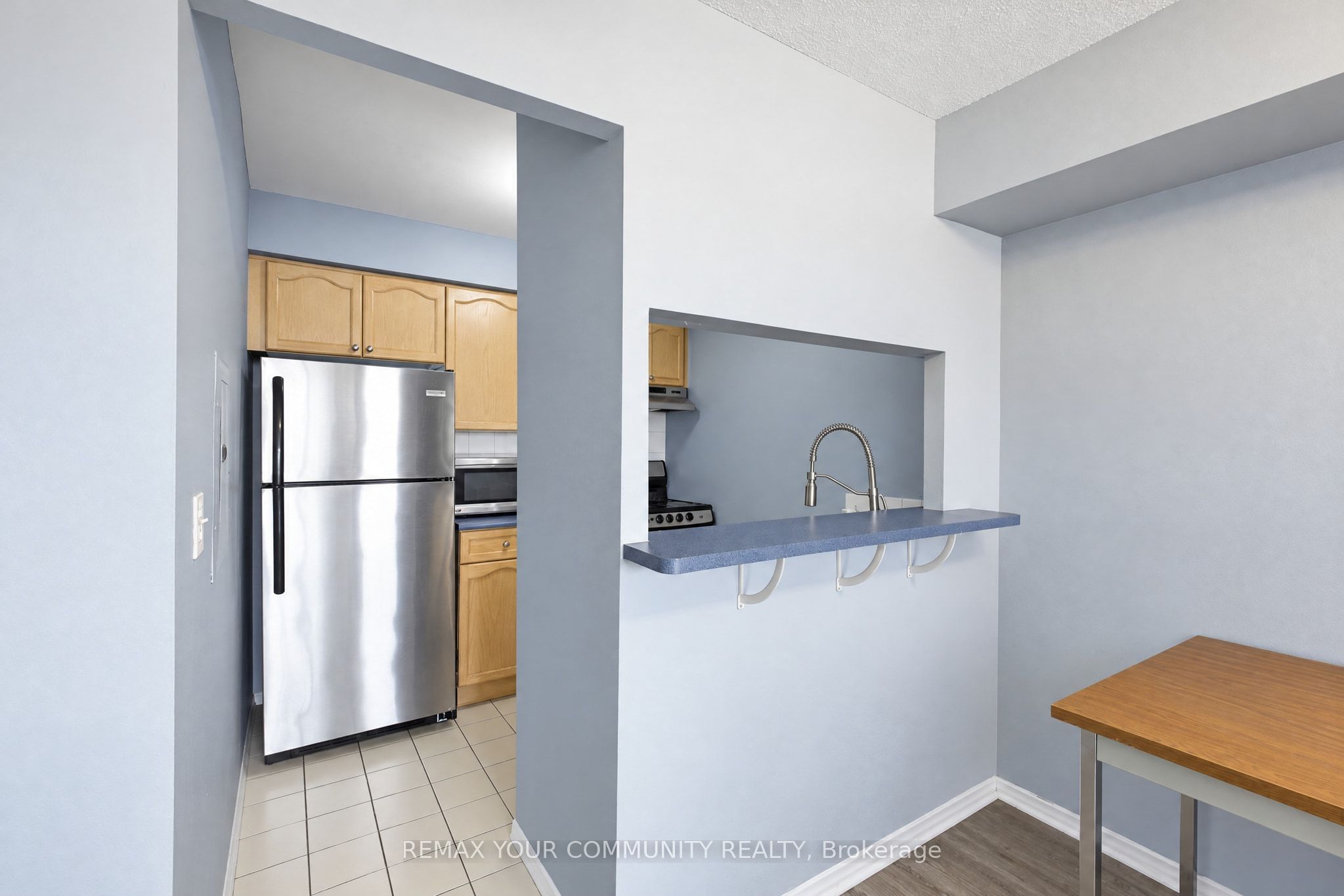 555 Wilson Heights Boulevard 305 Property Photo 19