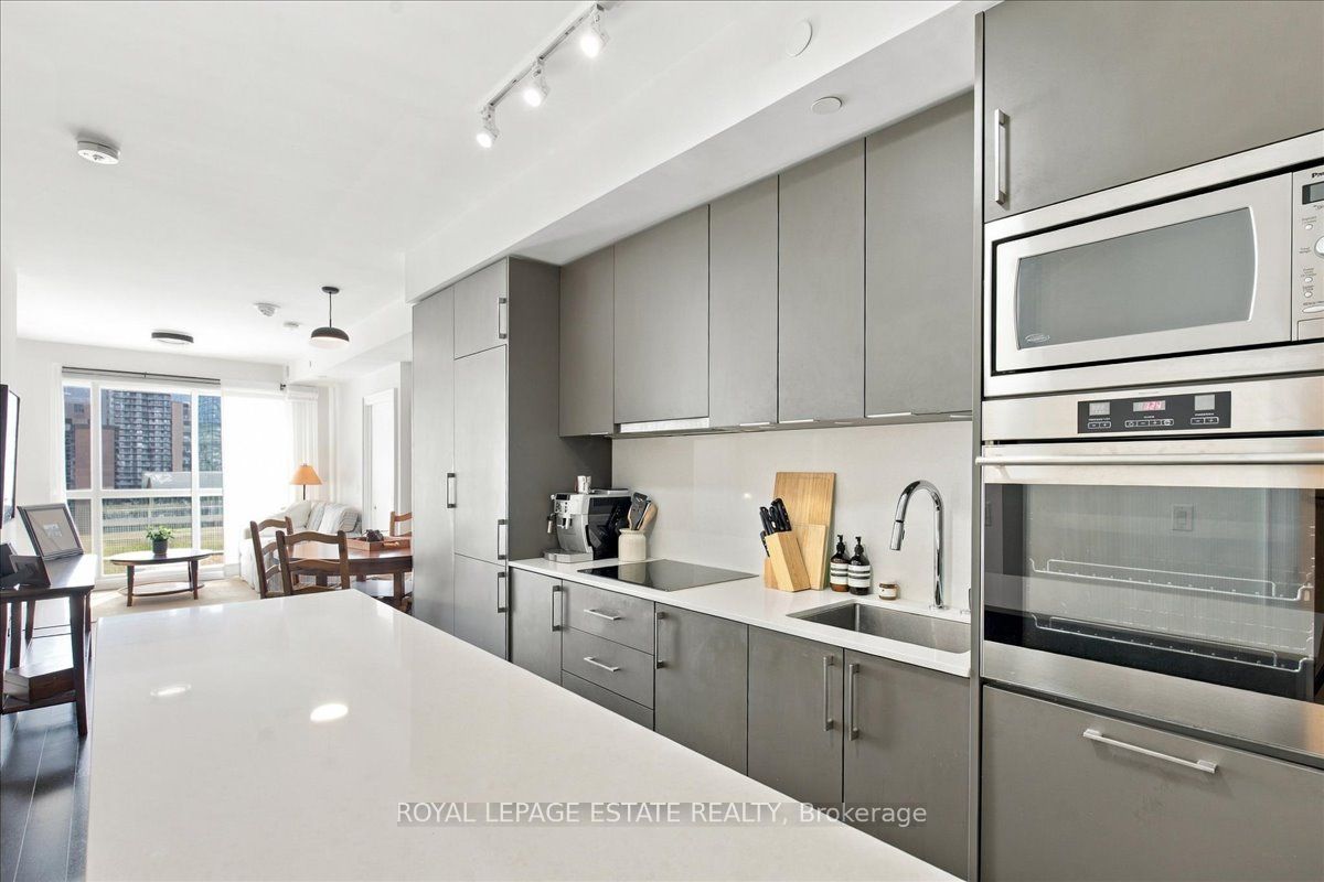 88 Cumberland Street 1201 Property Photo 7