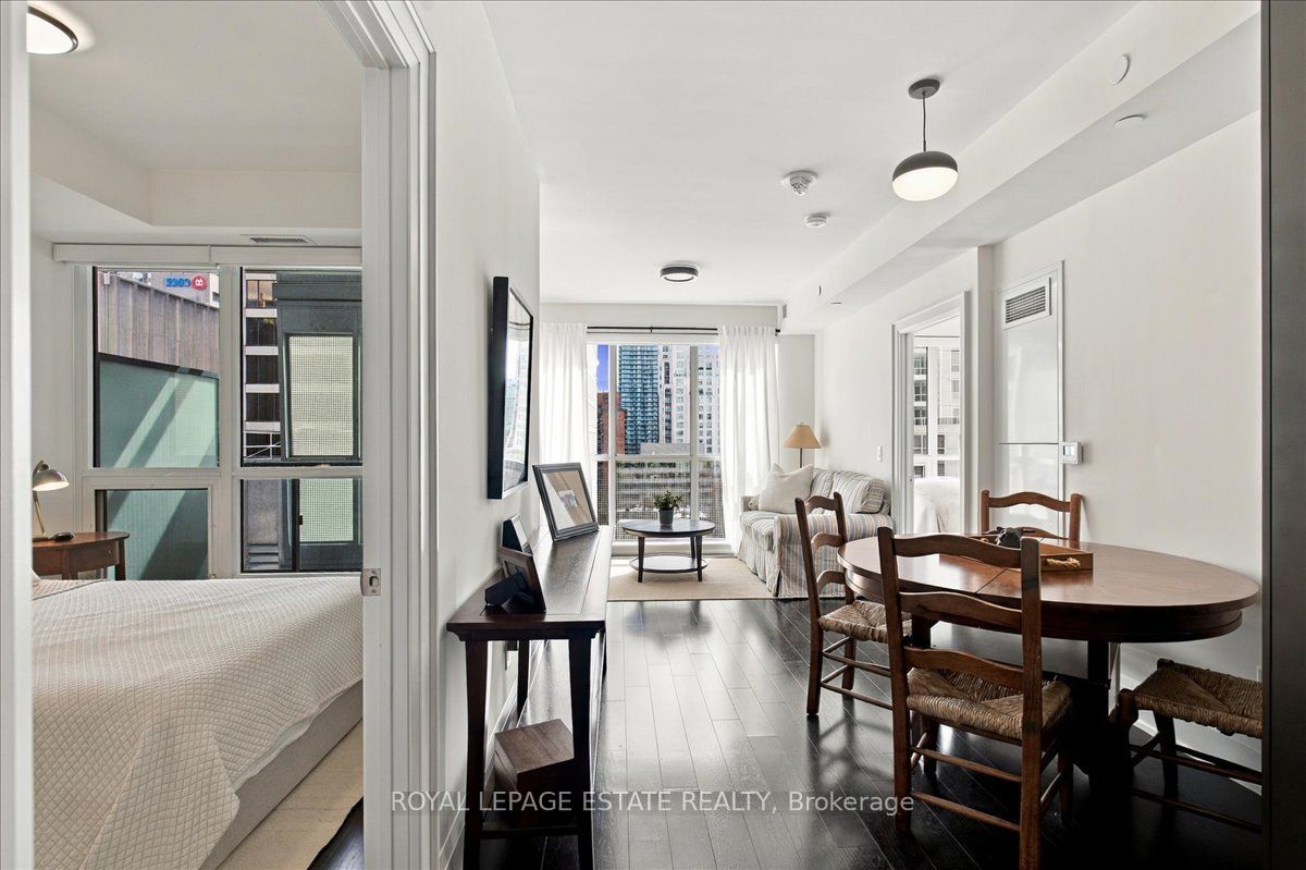 88 Cumberland Street 1201 Property Photo 10