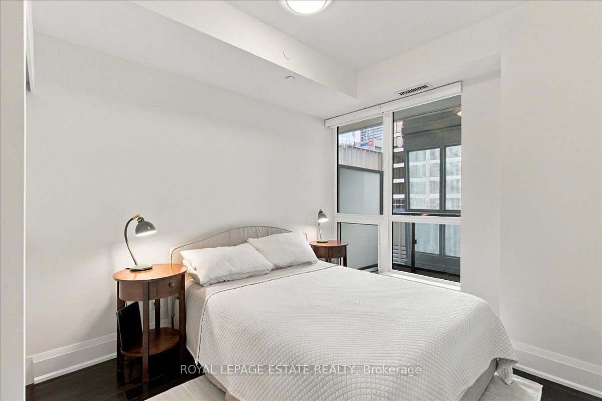 88 Cumberland Street 1201 Property Photo 11