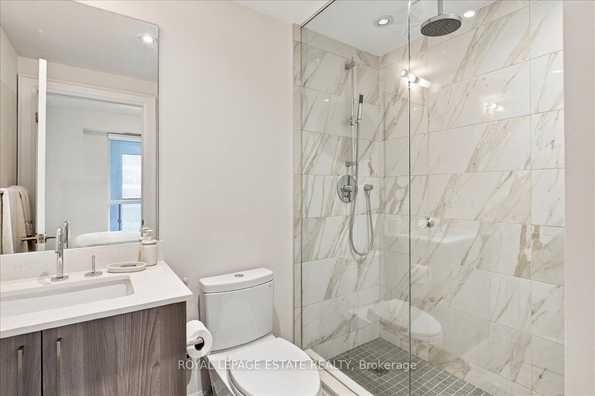 88 Cumberland Street 1201 Property Photo 13