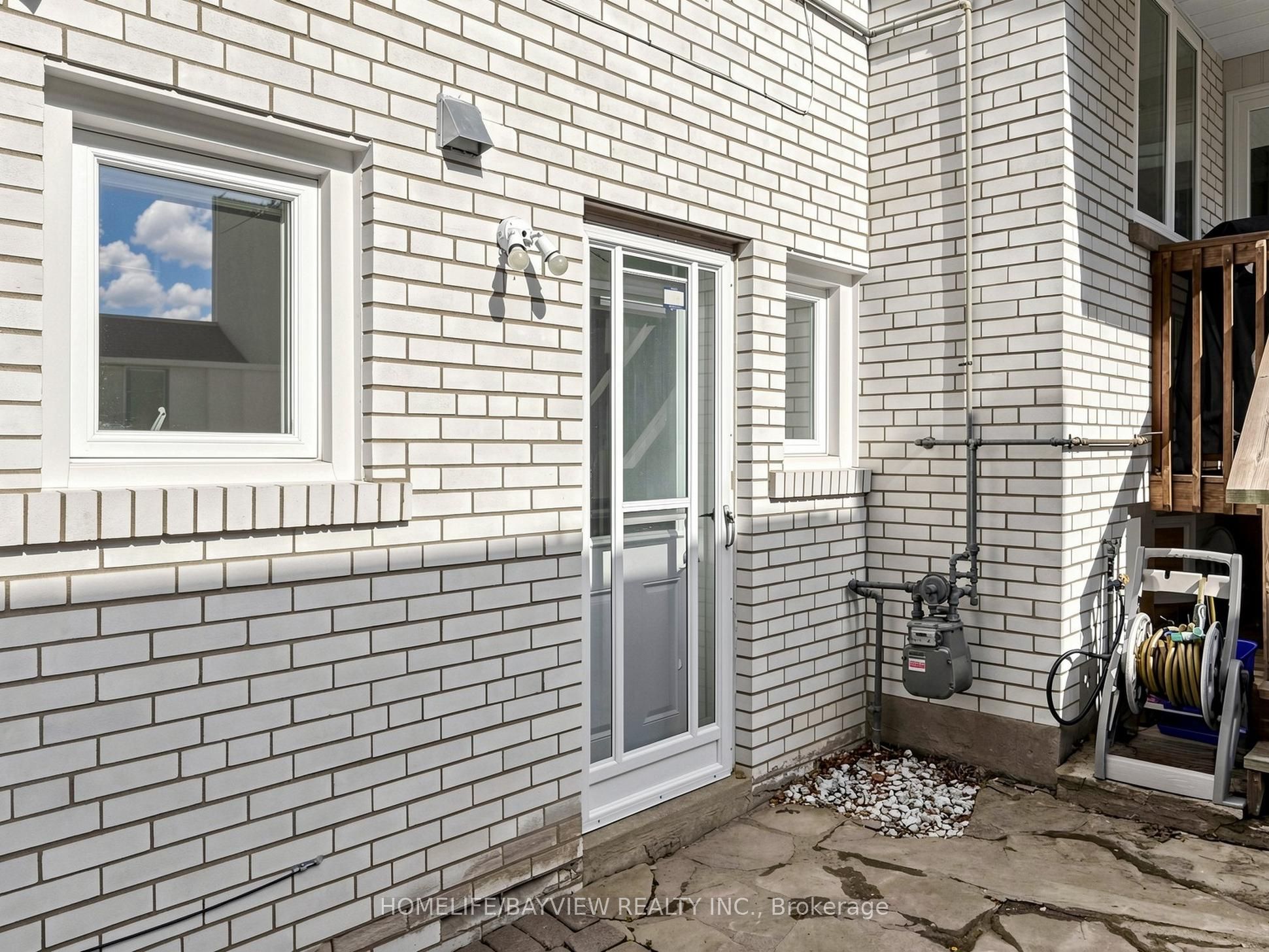 39 Shenstone(basement) Road Property Photo 3