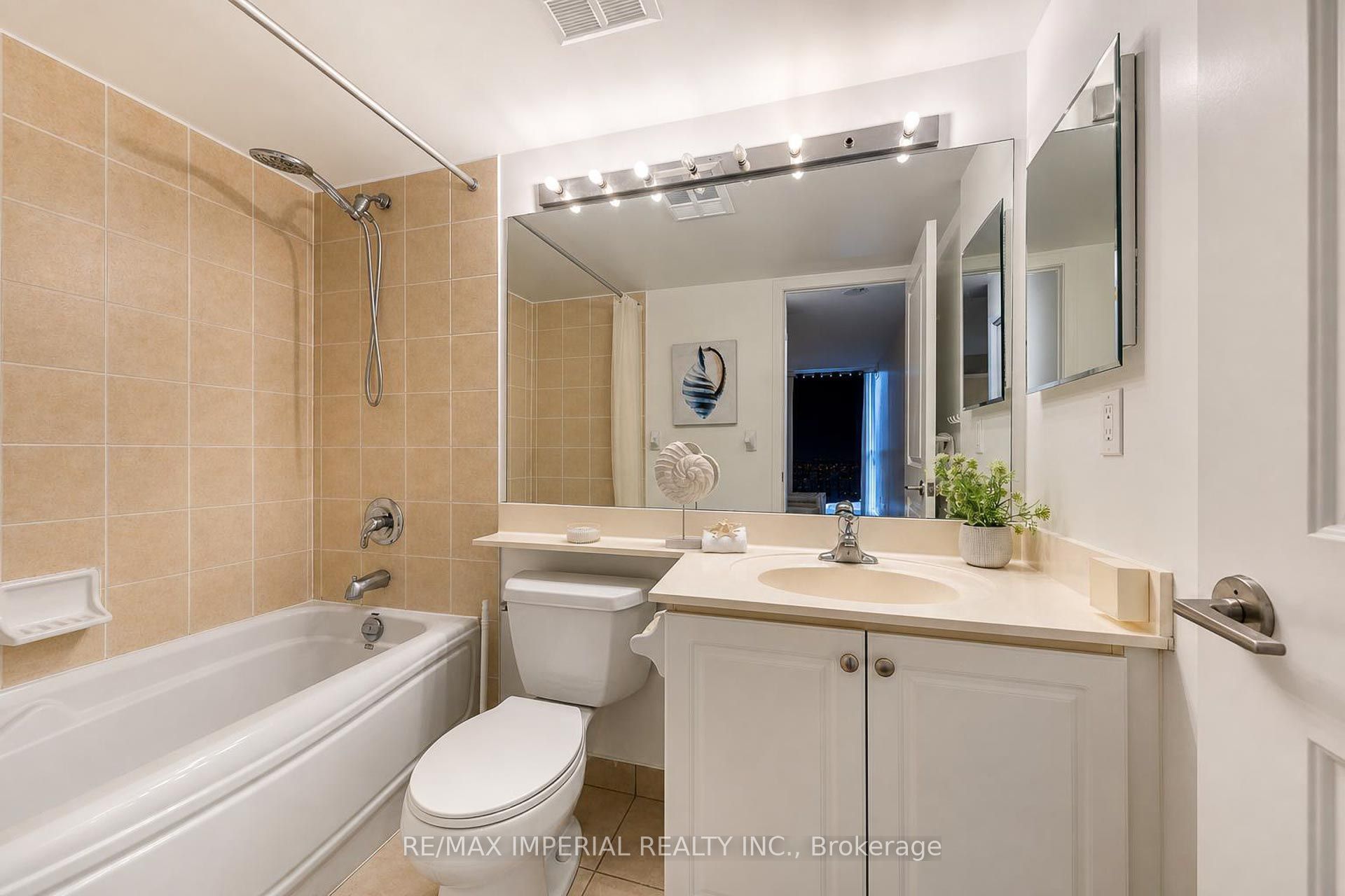 4968 Yonge Street 2903 Property Photo 21