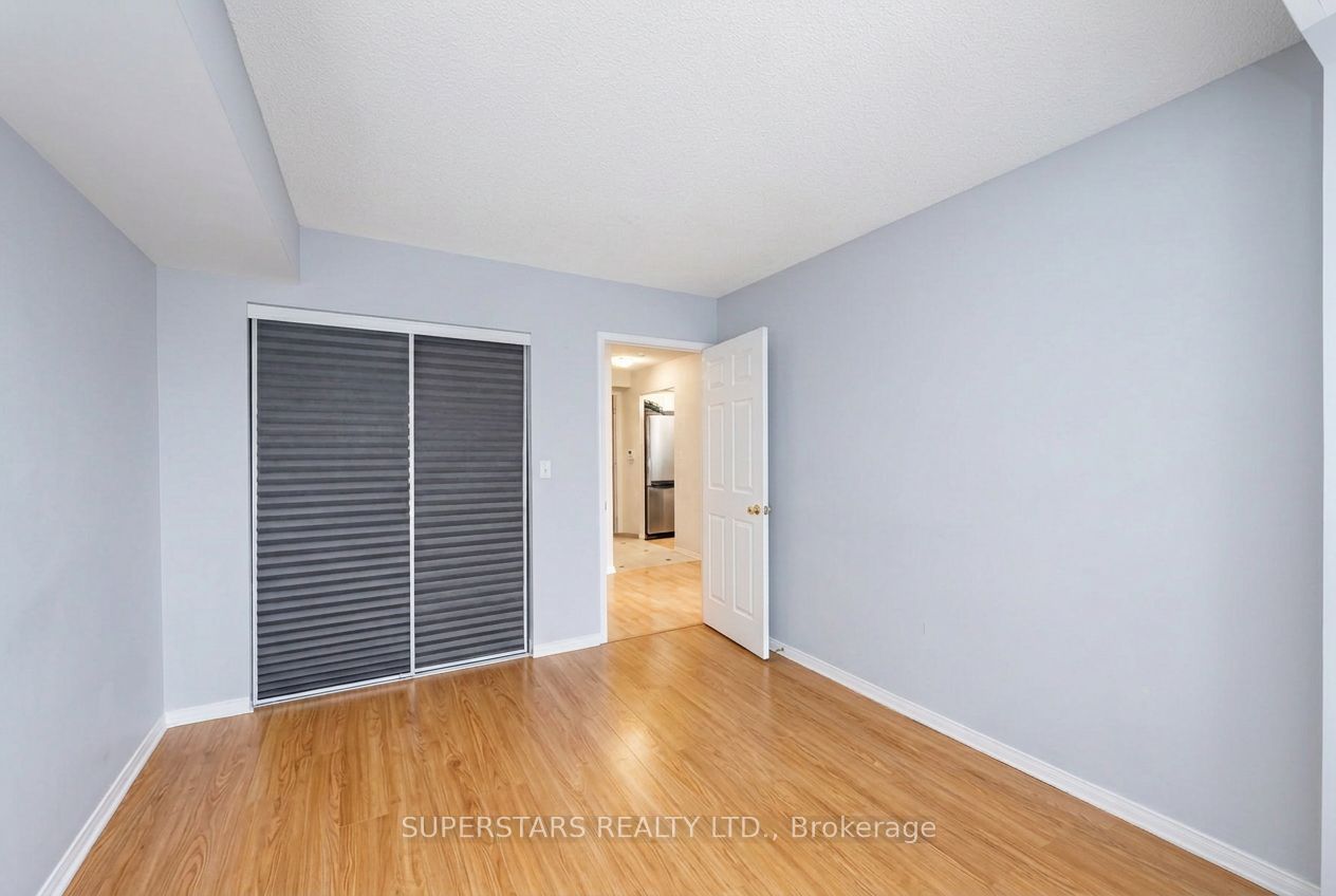 28 Pemberton Avenue 1110 Property Photo 10