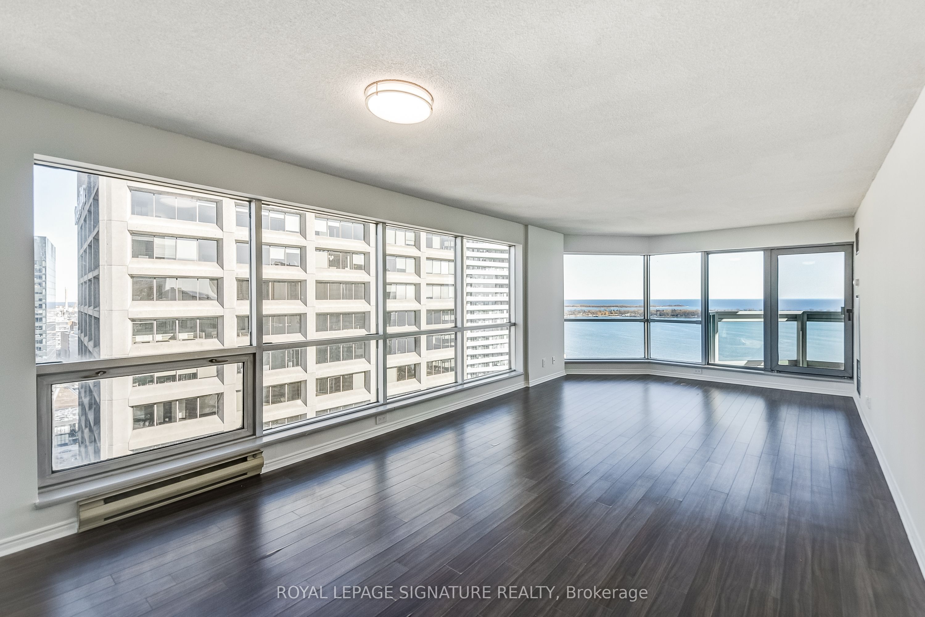 10 Yonge Street 3111 Property Photo 5